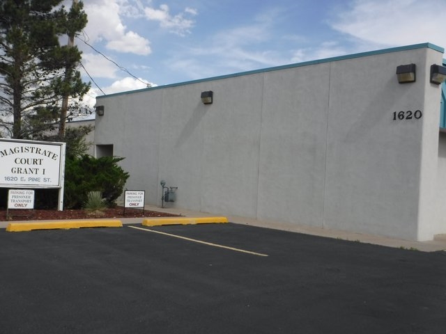 1620 Pine, photograph 4