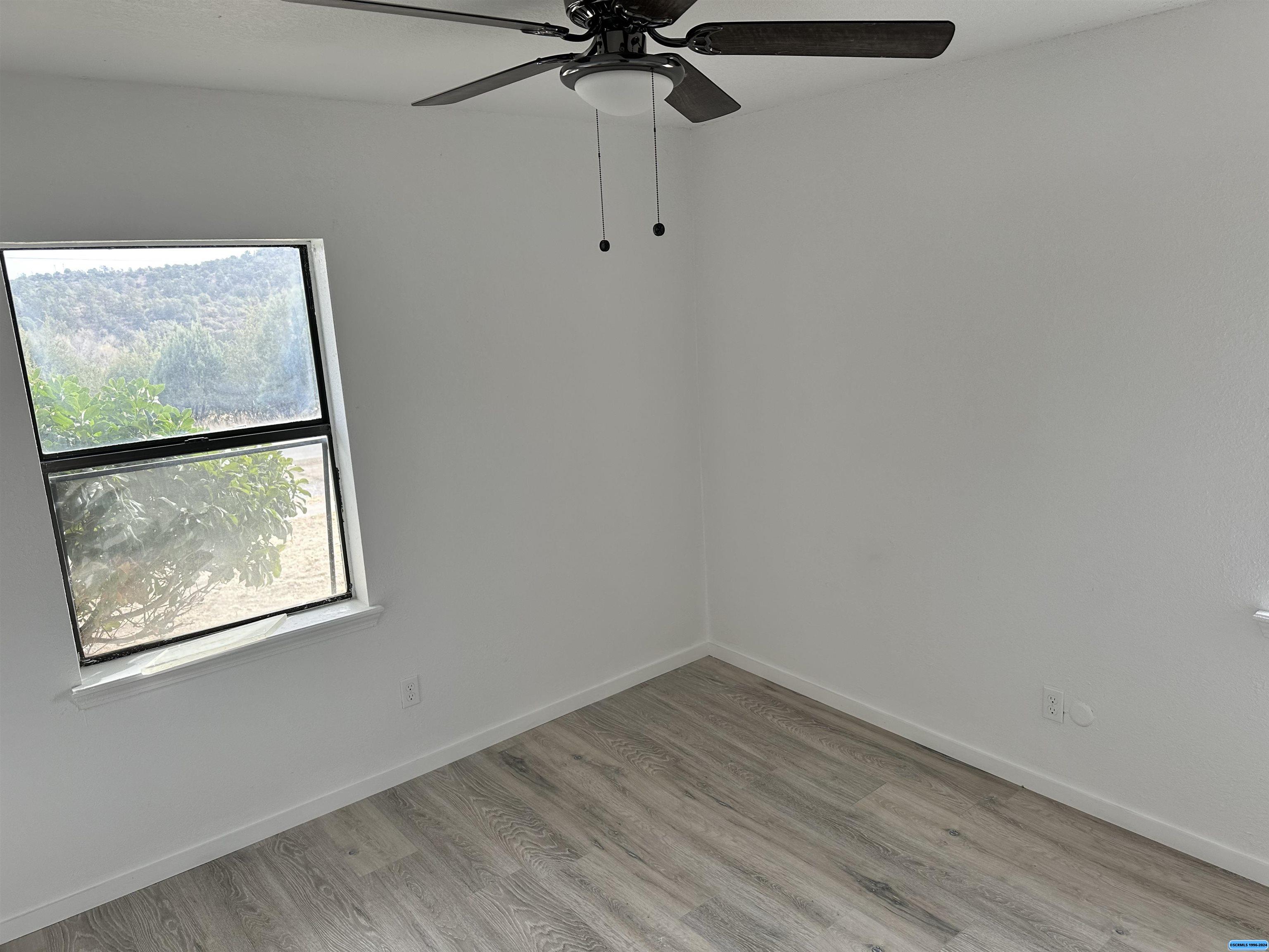 3925 Little Walnut, photograph 11