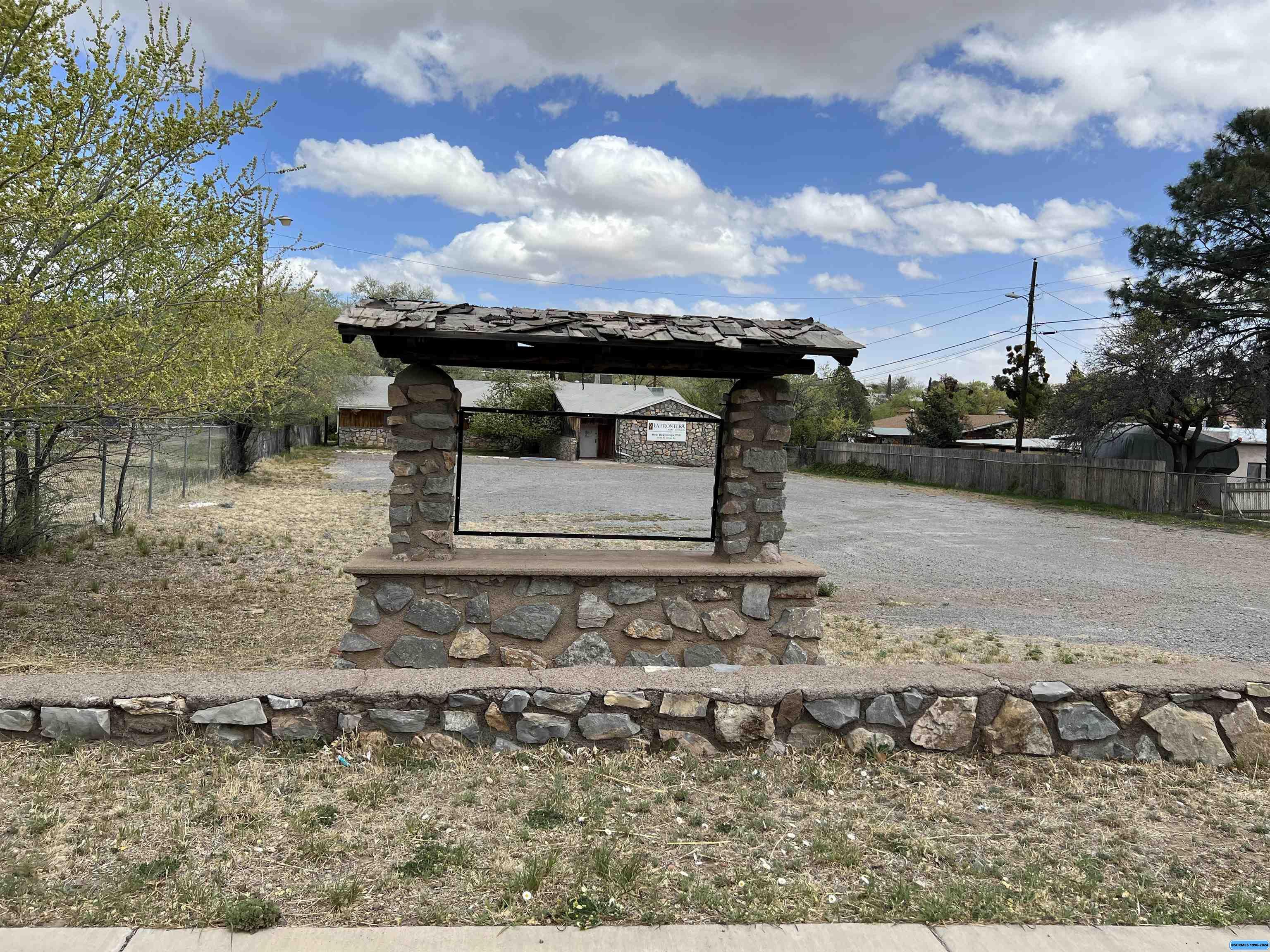 2540 N Silver Street, photograph 19