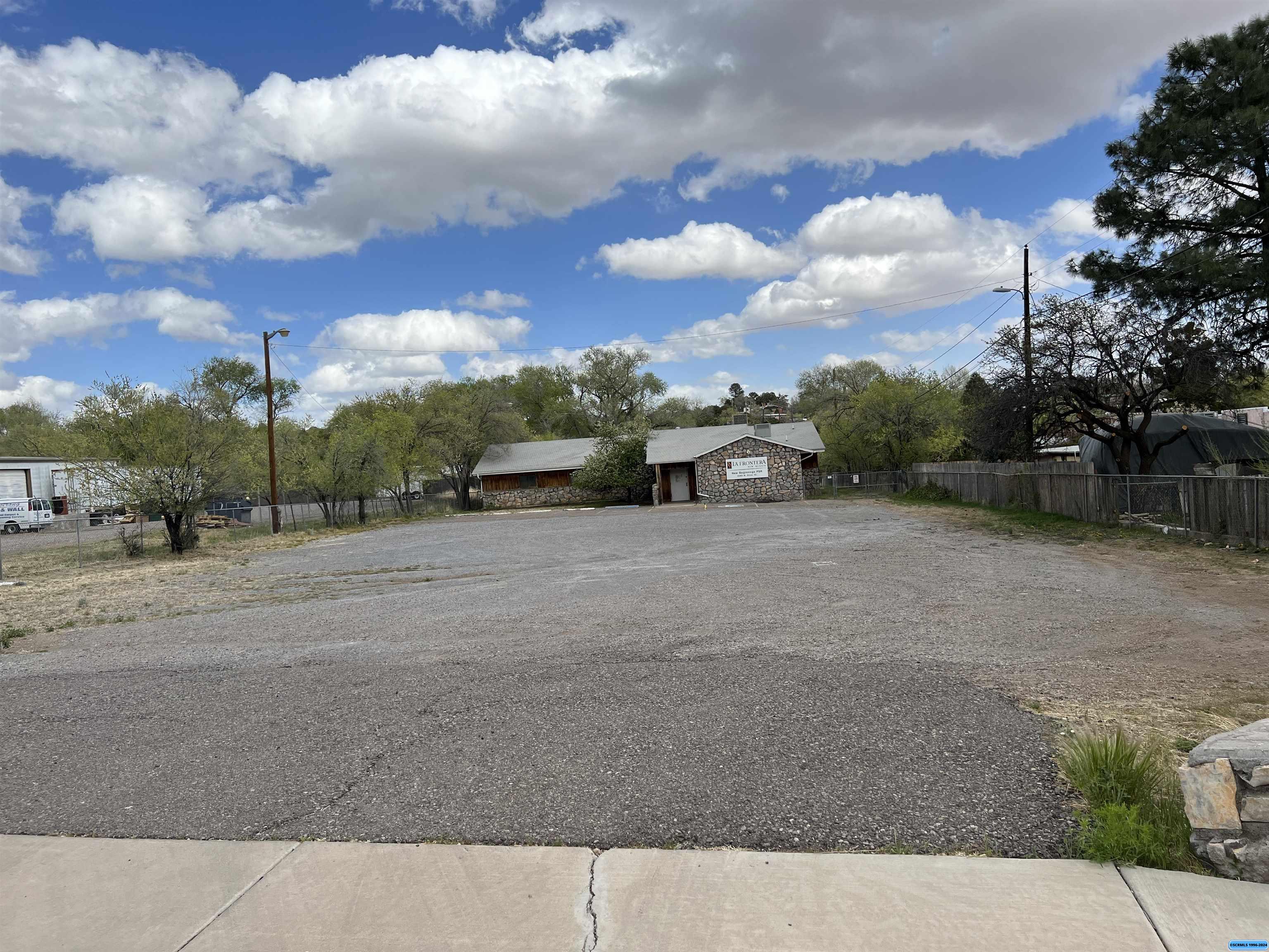 2540 N Silver Street, photograph 20