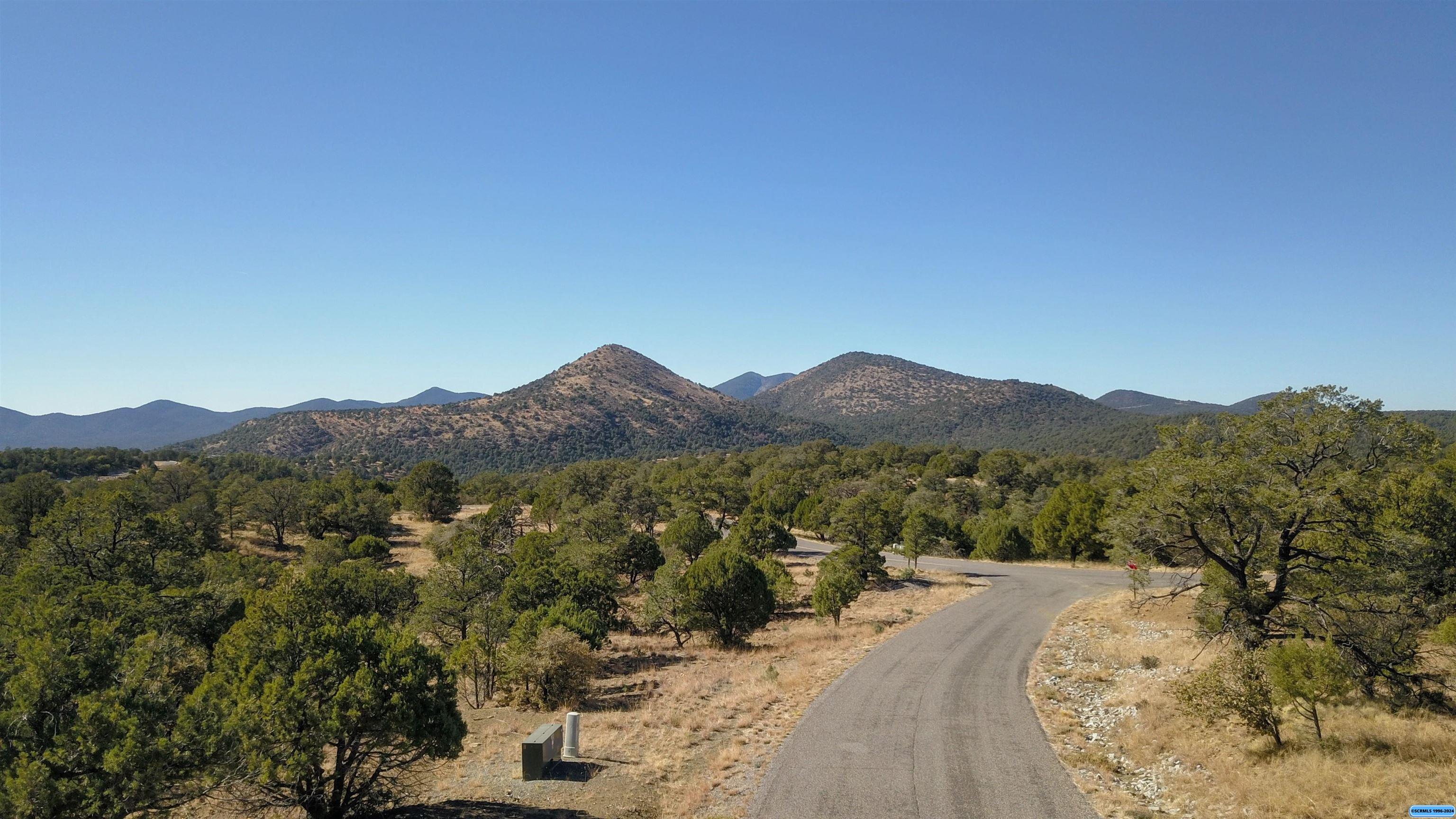 10 Chimboraza Point, photograph 3