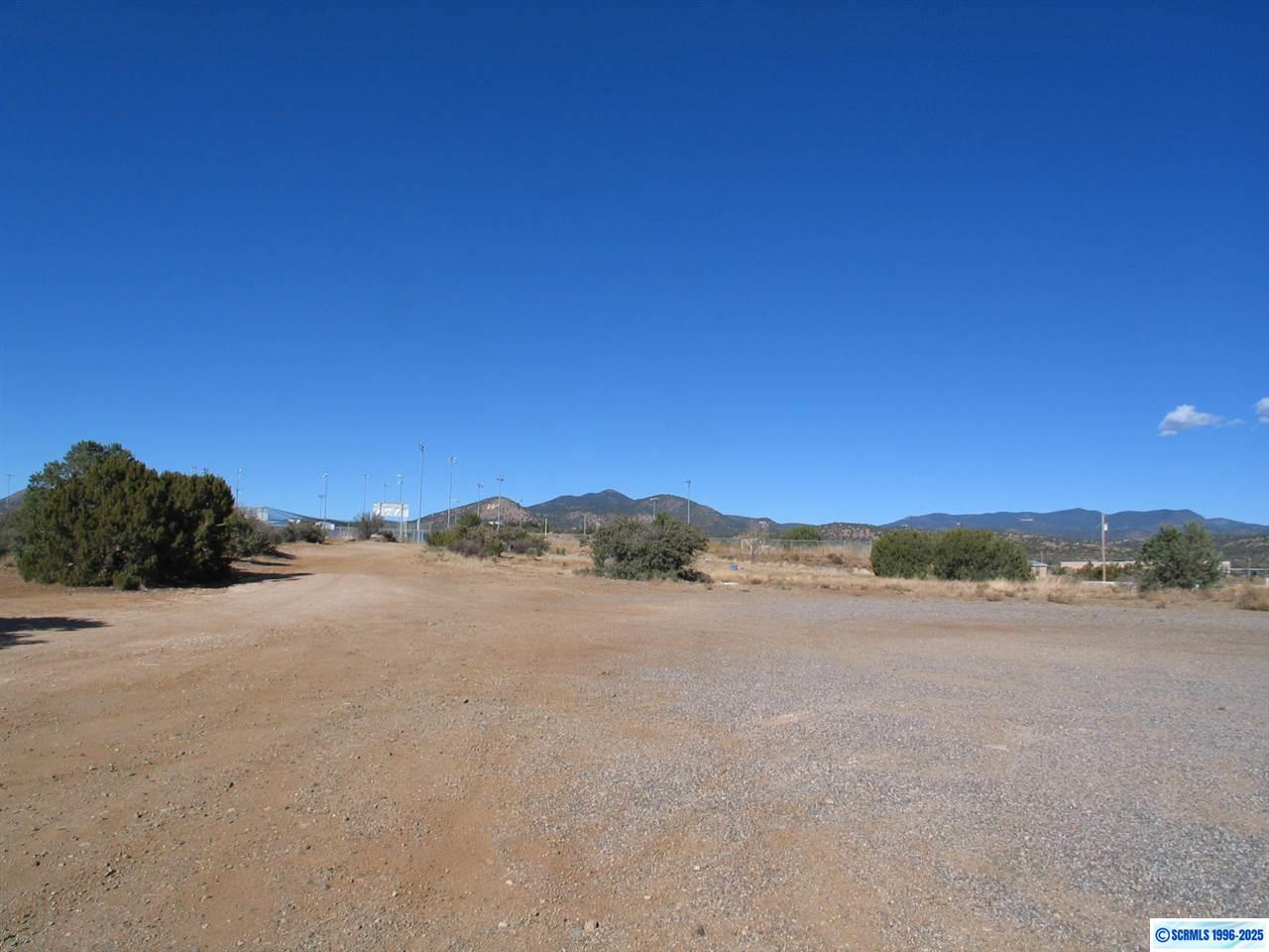 2929 Camino Del Bosque Street, photograph 10