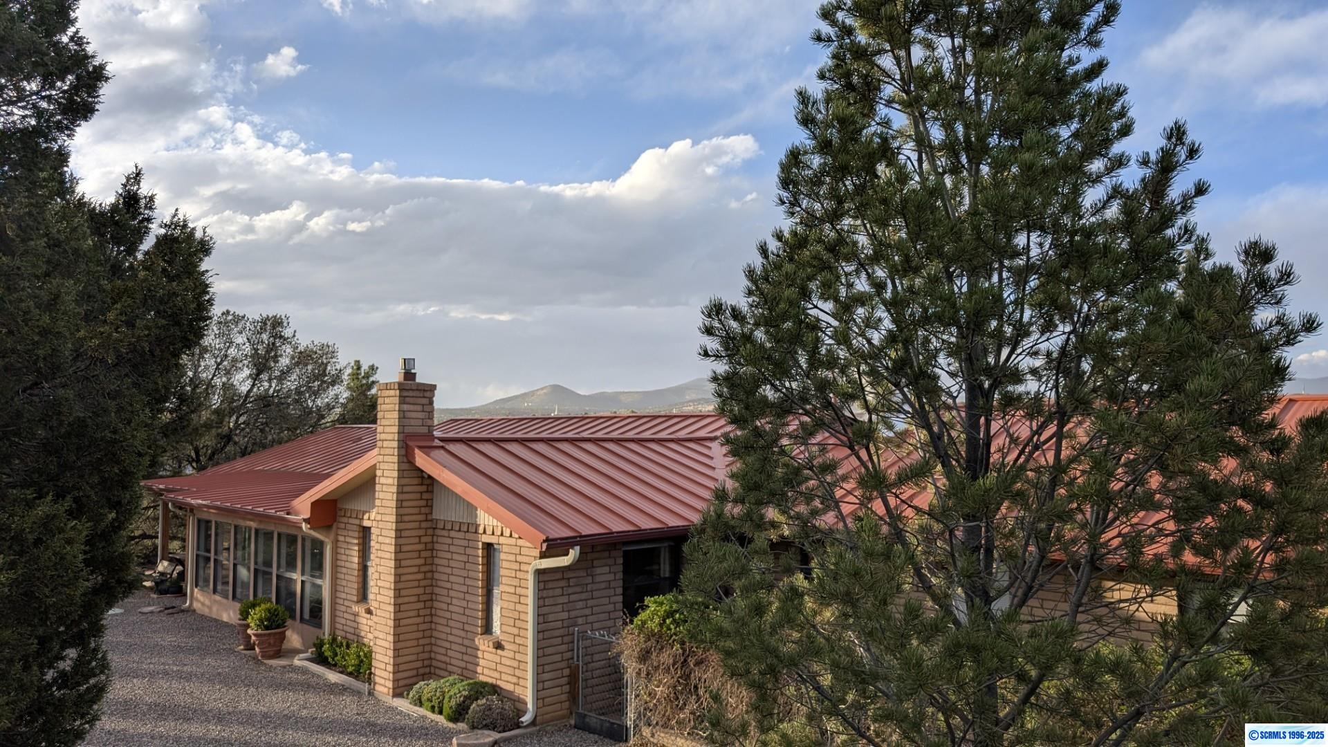 44 Peterson, photograph 3