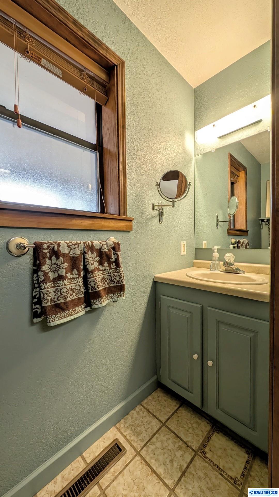 44 Peterson, photograph 26