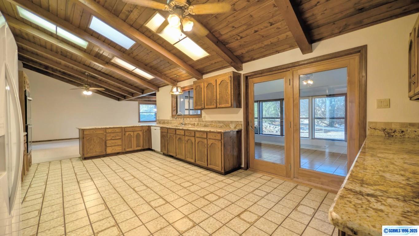 44 Peterson, photograph 10