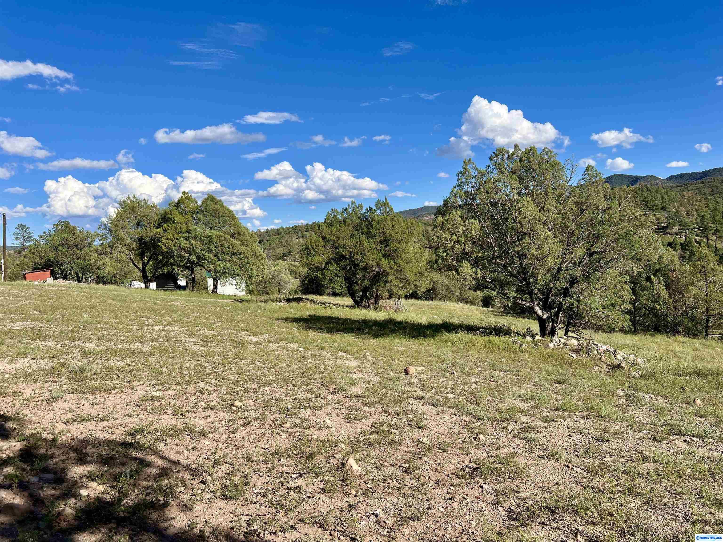 1076 Highway 35, photograph 13