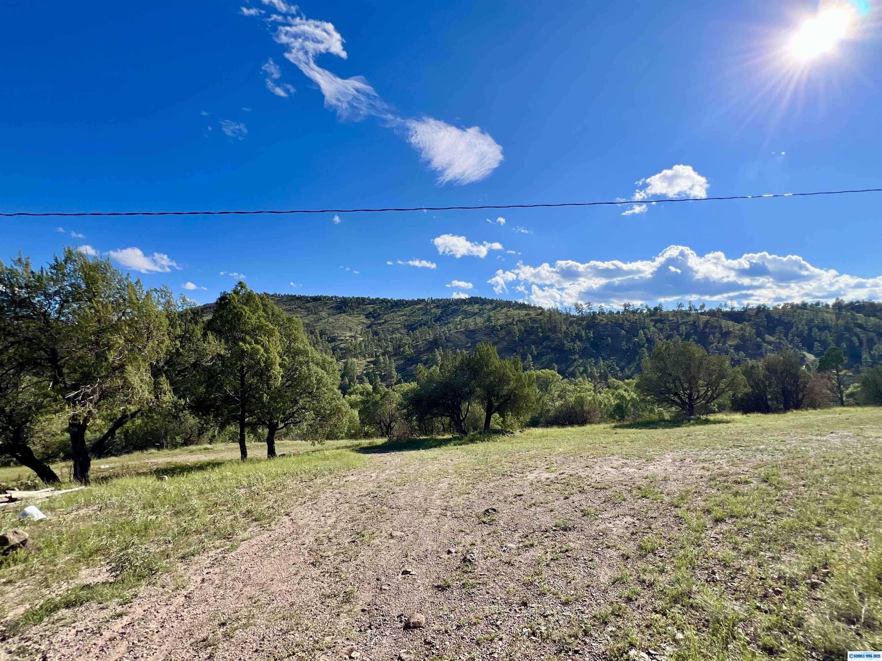 1076 Highway 35, photograph 12