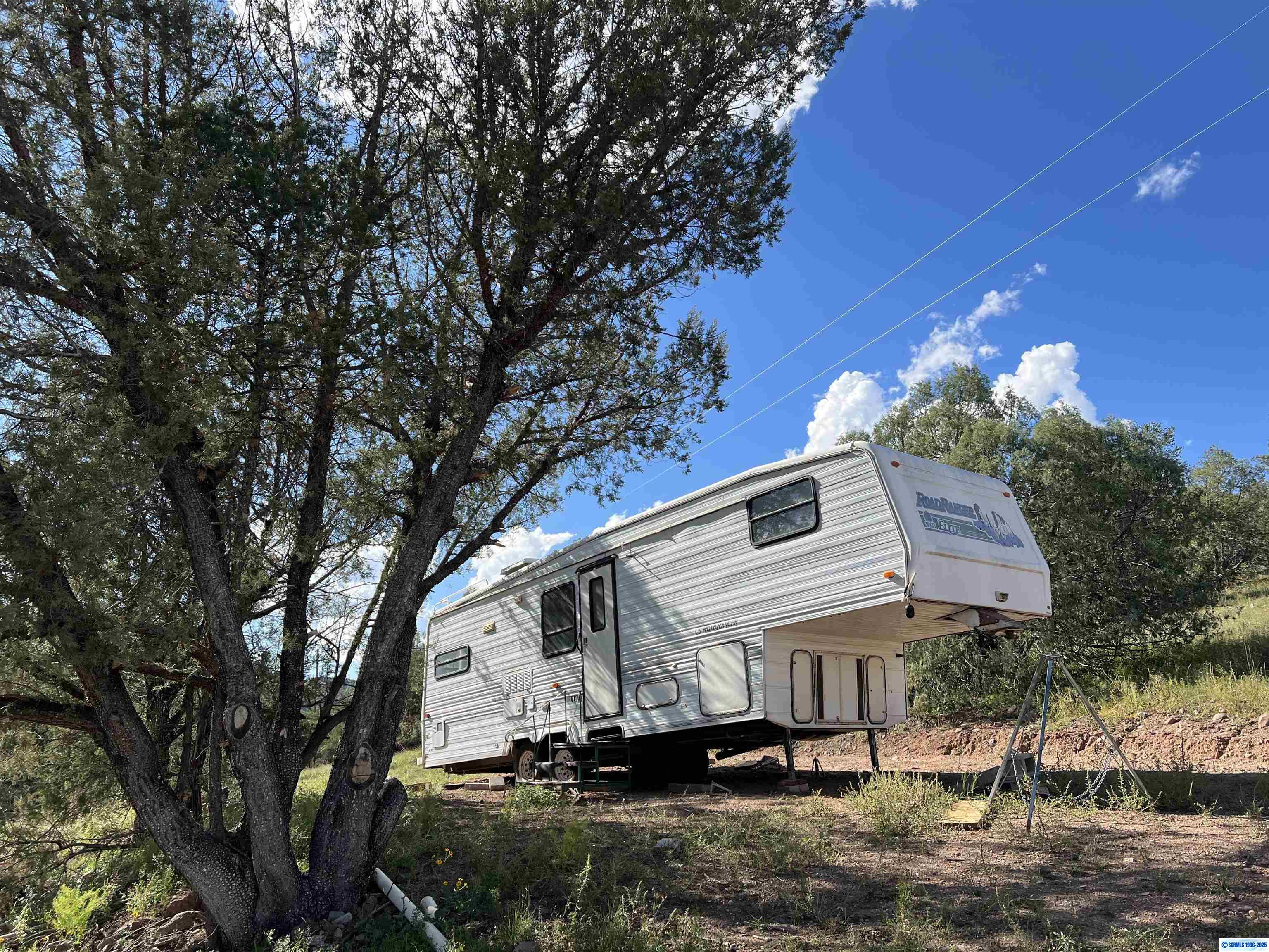 1076 Highway 35, photograph 7