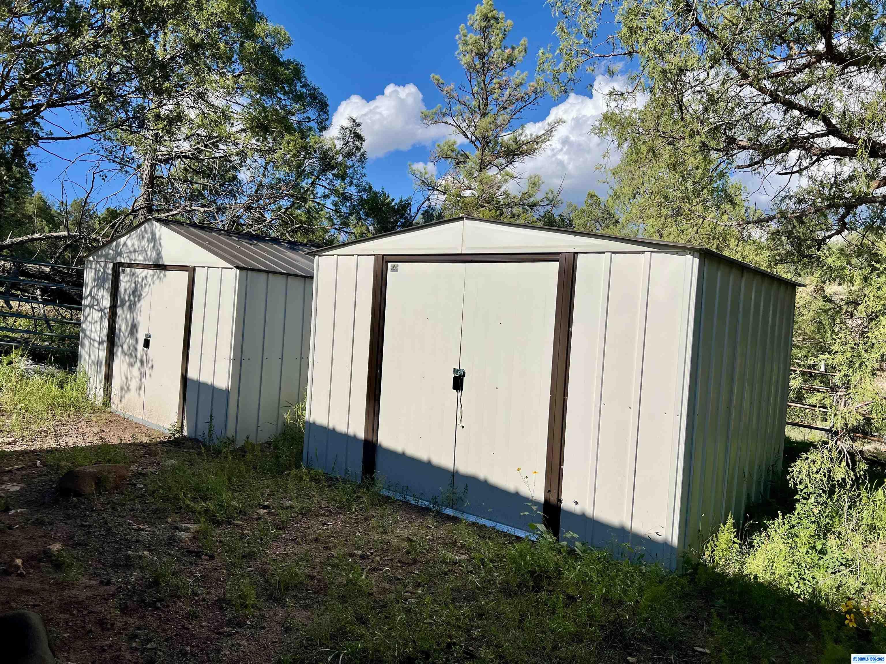 1076 Highway 35, photograph 6
