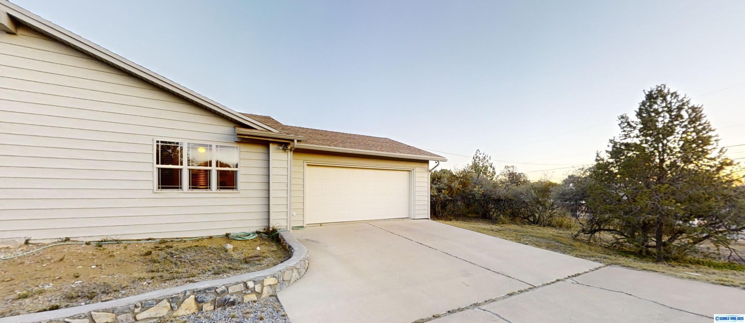 509 E Cain Drive, photograph 28