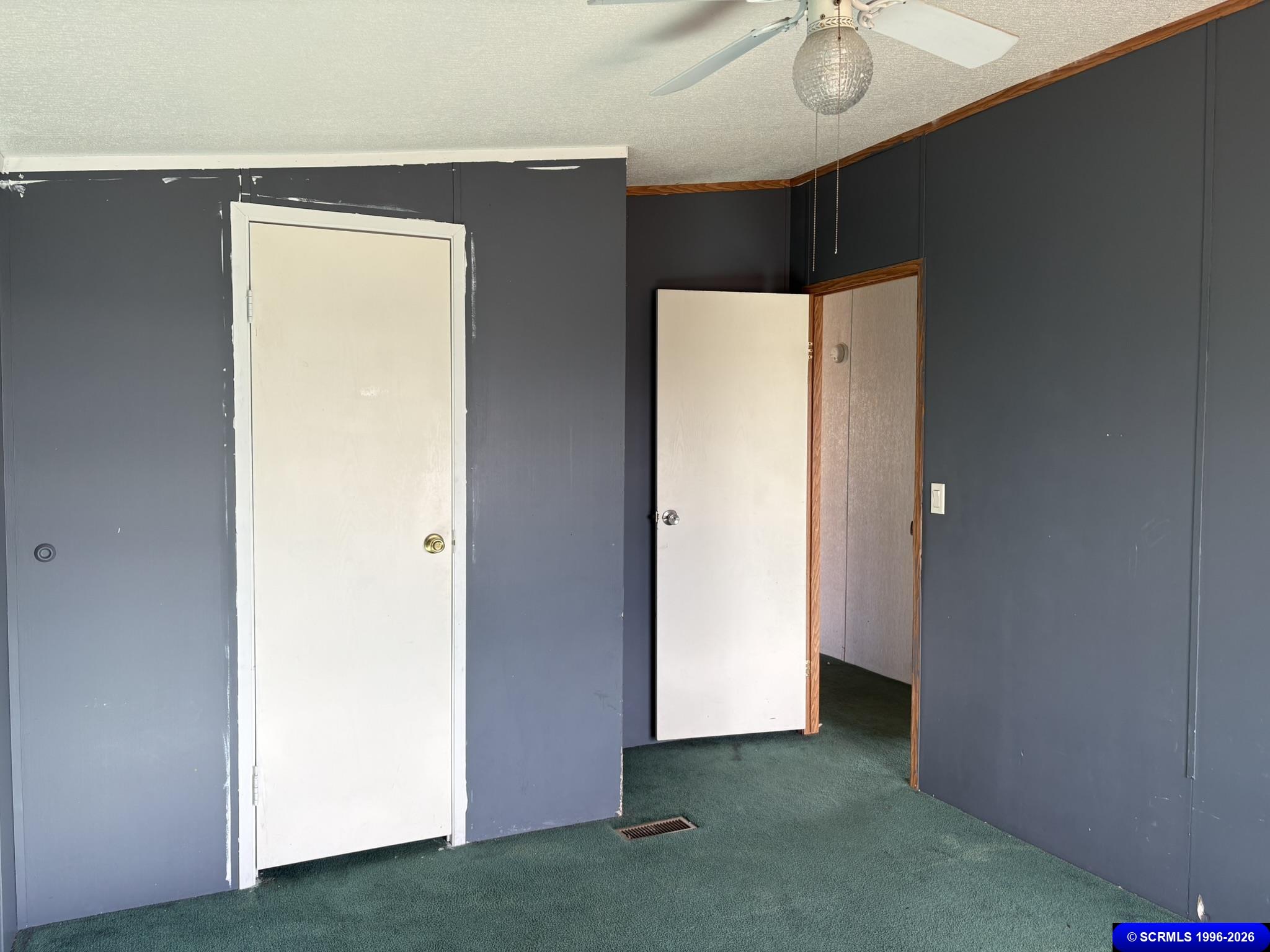 304 Catarena Court, photograph 8