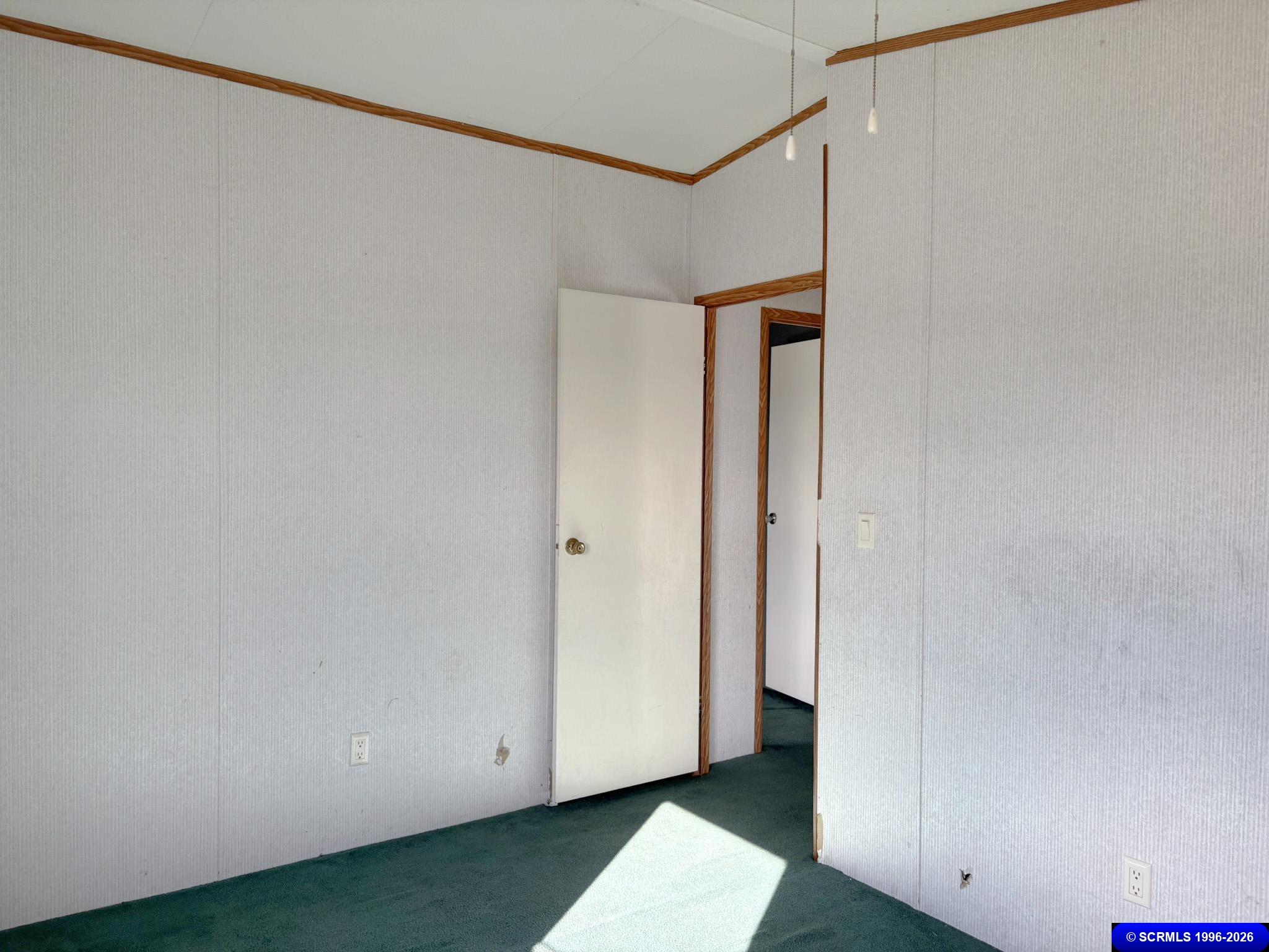 304 Catarena Court, photograph 9