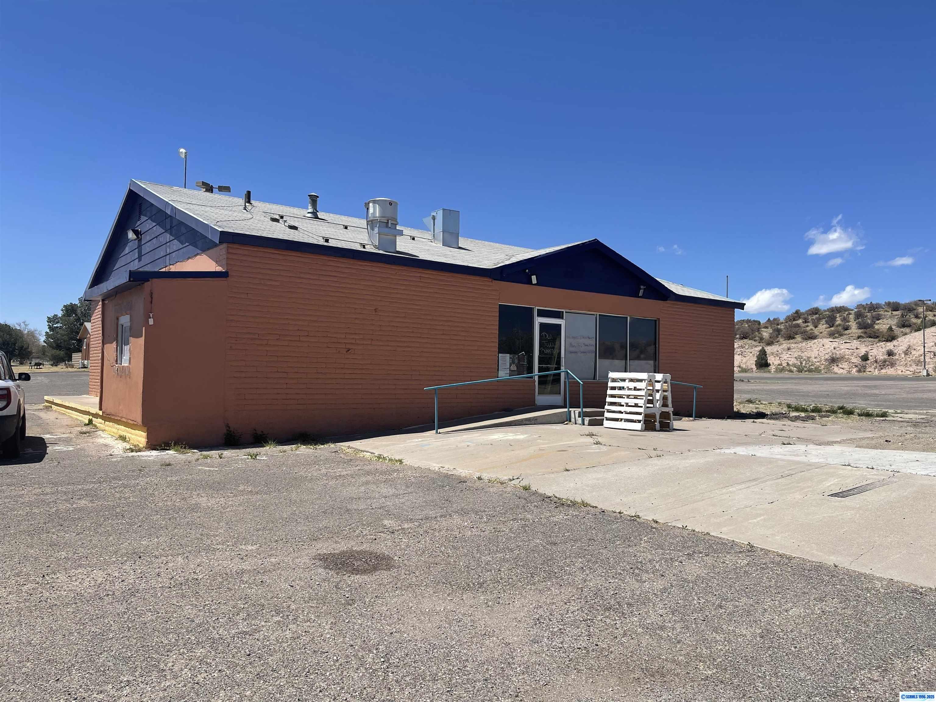 100 Copper Drive, photograph 2