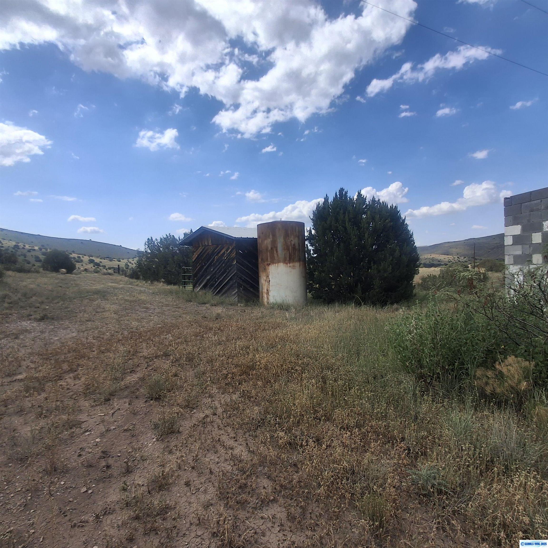 XX Hot Springs Canyon Road, photograph 7