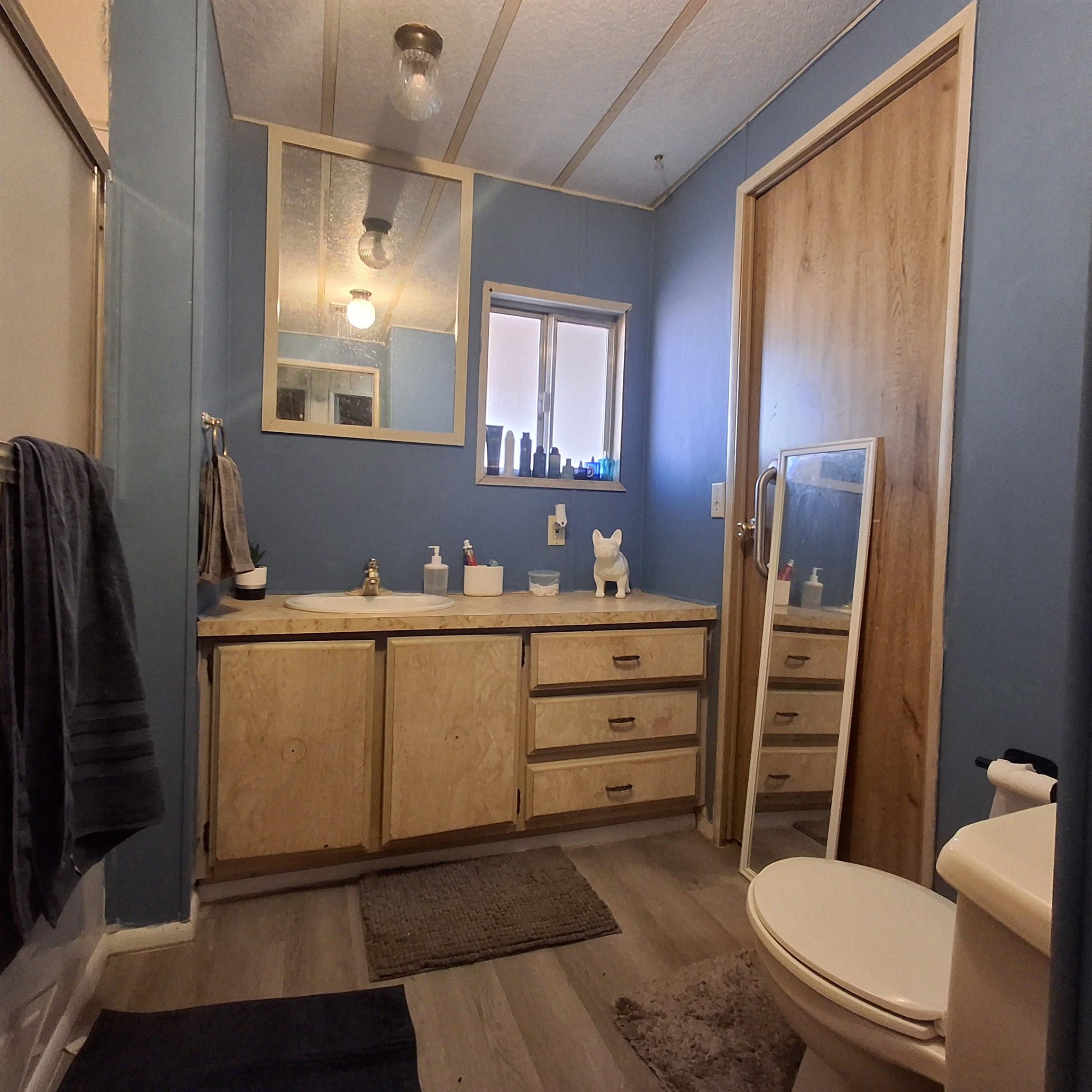 1408 N Silver Street, photograph 13