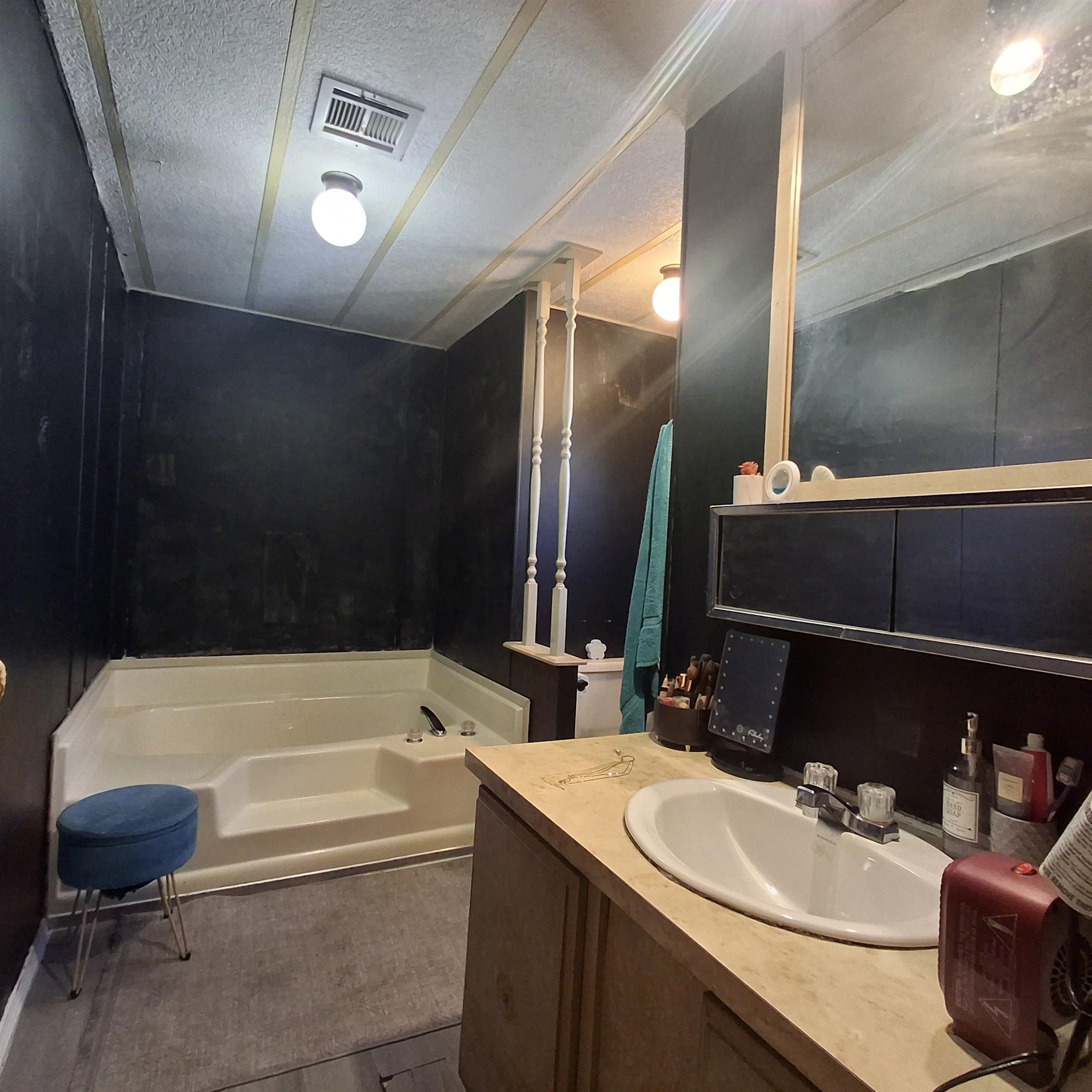 1408 N Silver Street, photograph 15