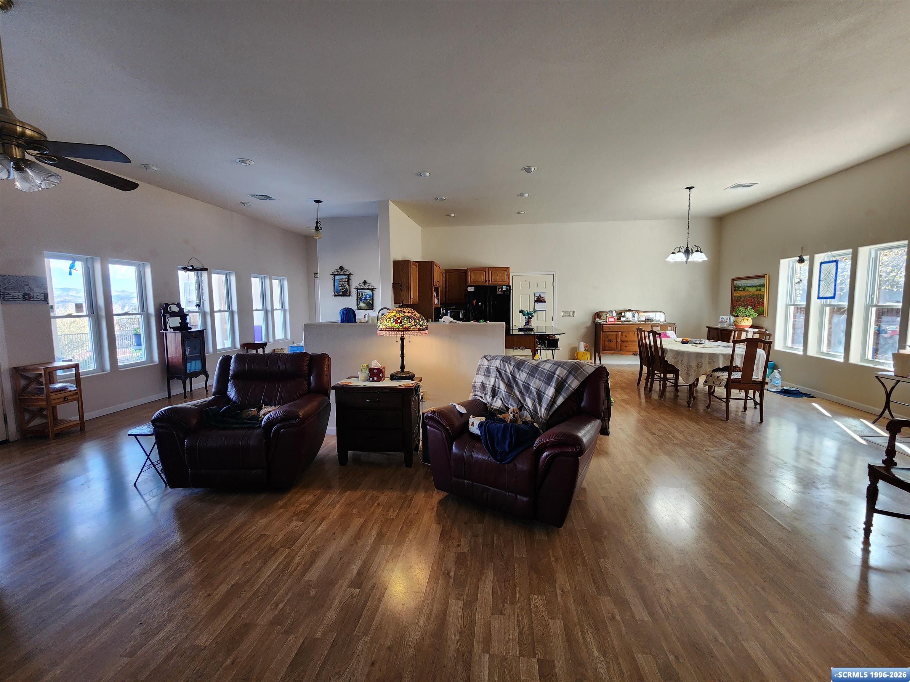 254 Caballo Blanco, photograph 21
