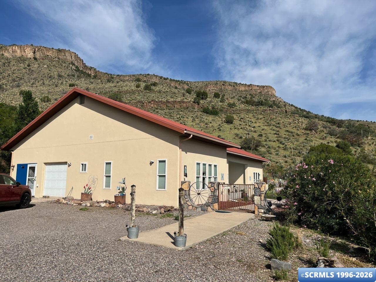254 Caballo Blanco, photograph 49