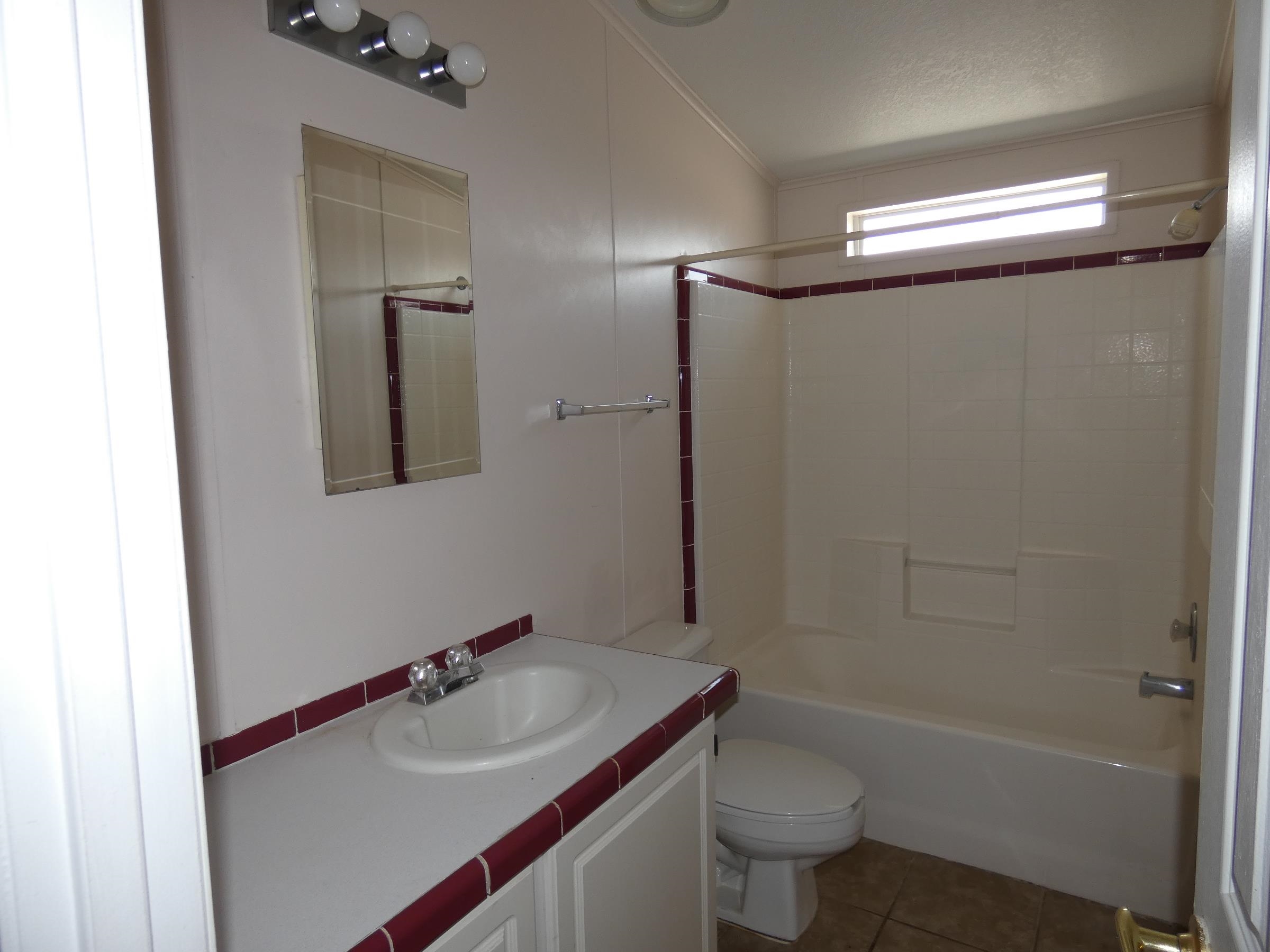 3502 Los Encinos, photograph 19