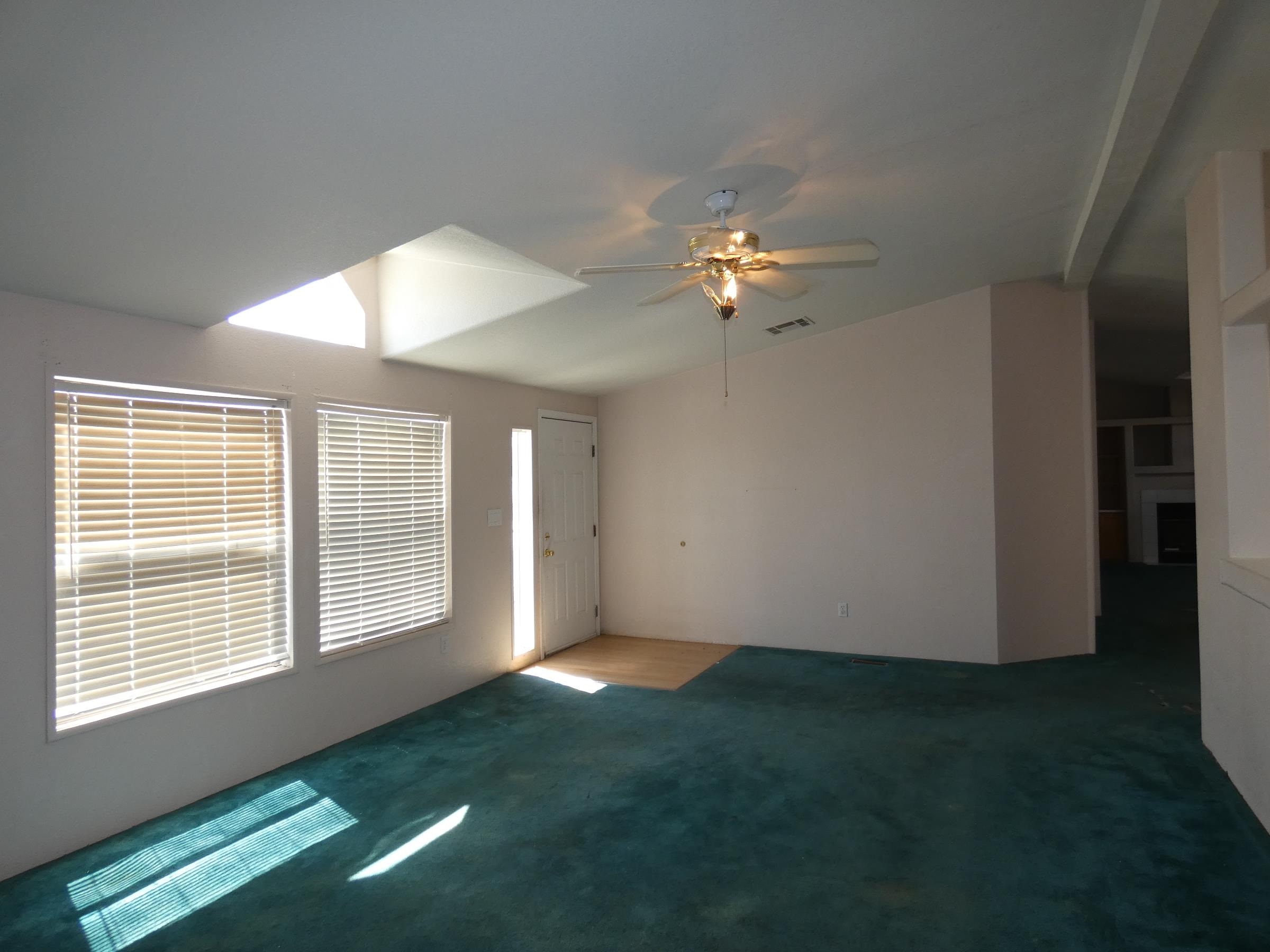 3502 Los Encinos, photograph 7