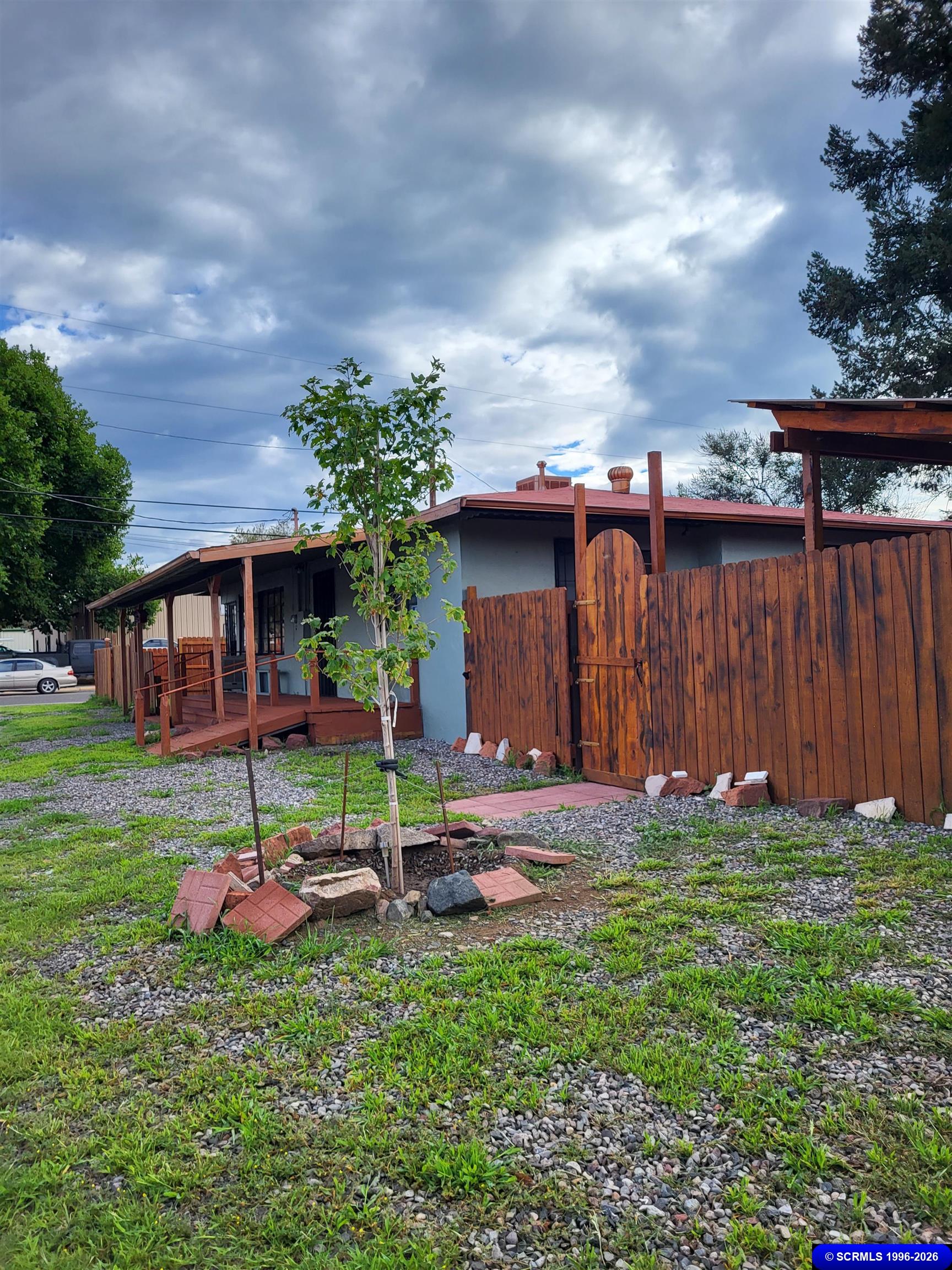 412 E 12th Street, photograph 33