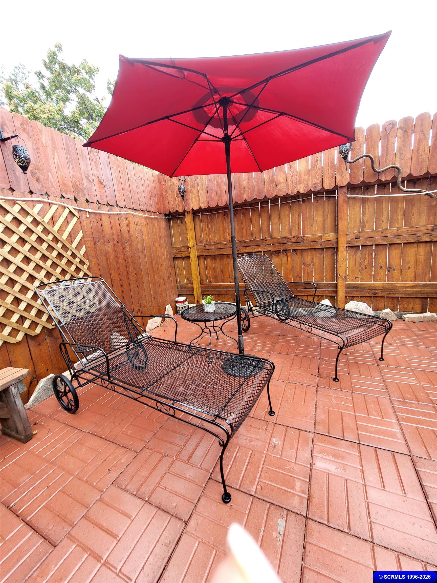 412 E 12th Street, photograph 23