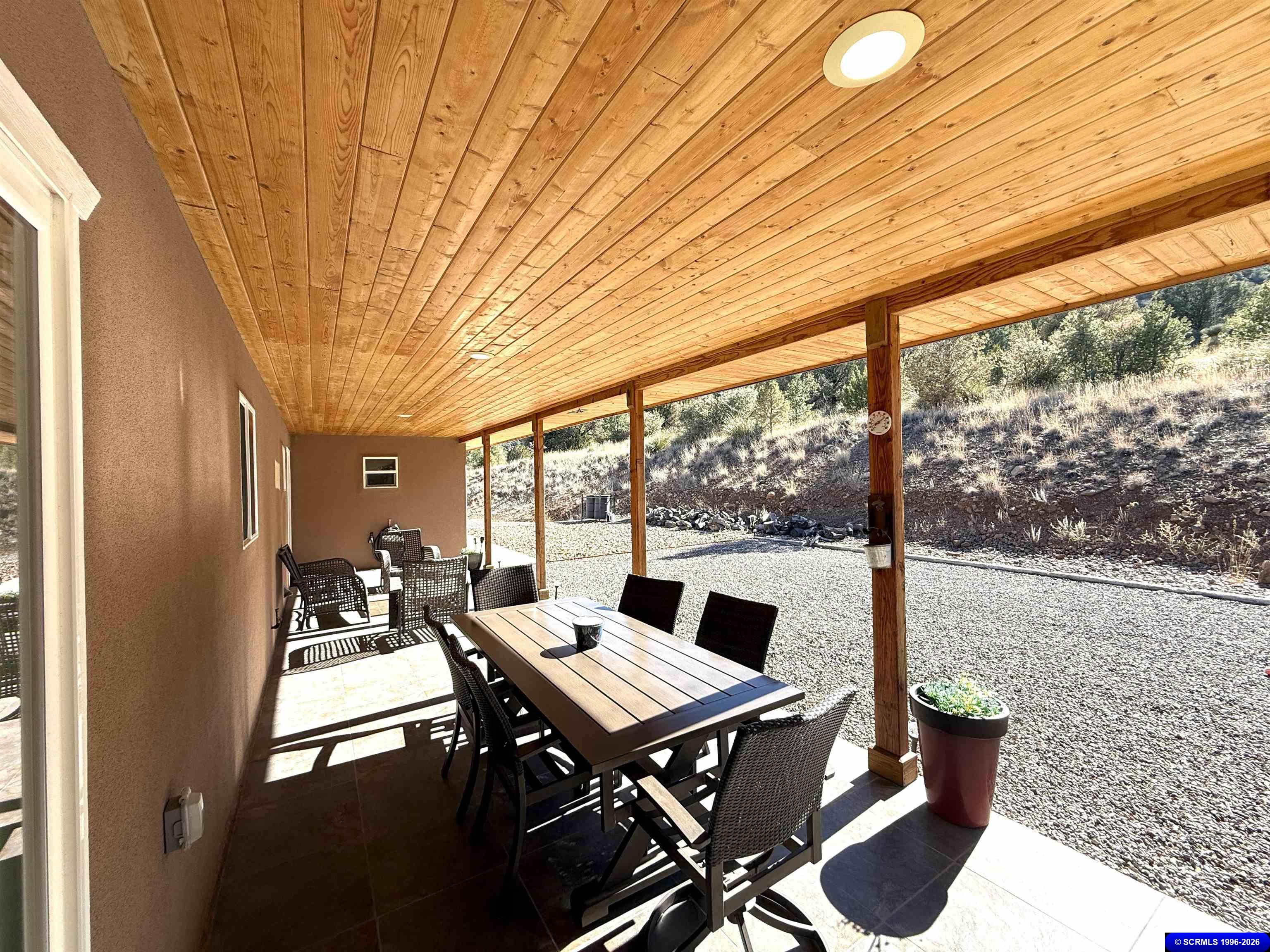 3 Poncho Road, photograph 10