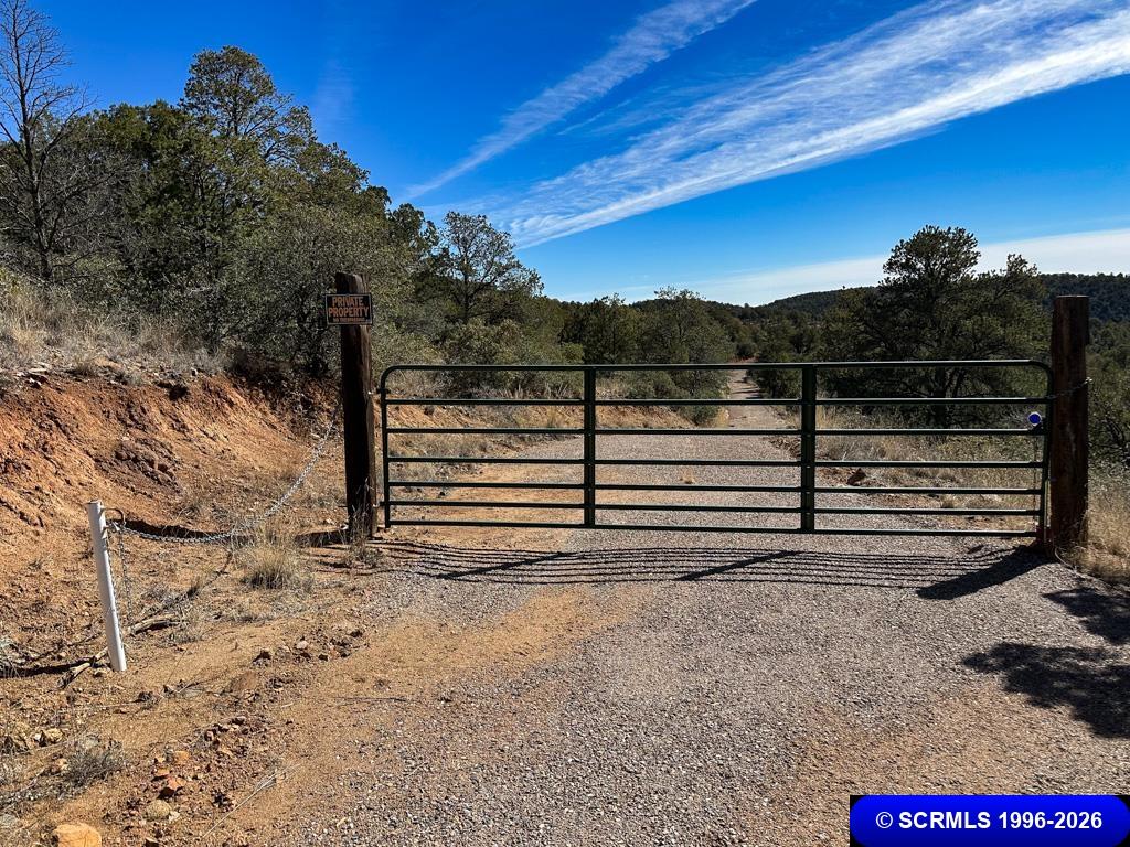 400 Camino de Viento, Silver City