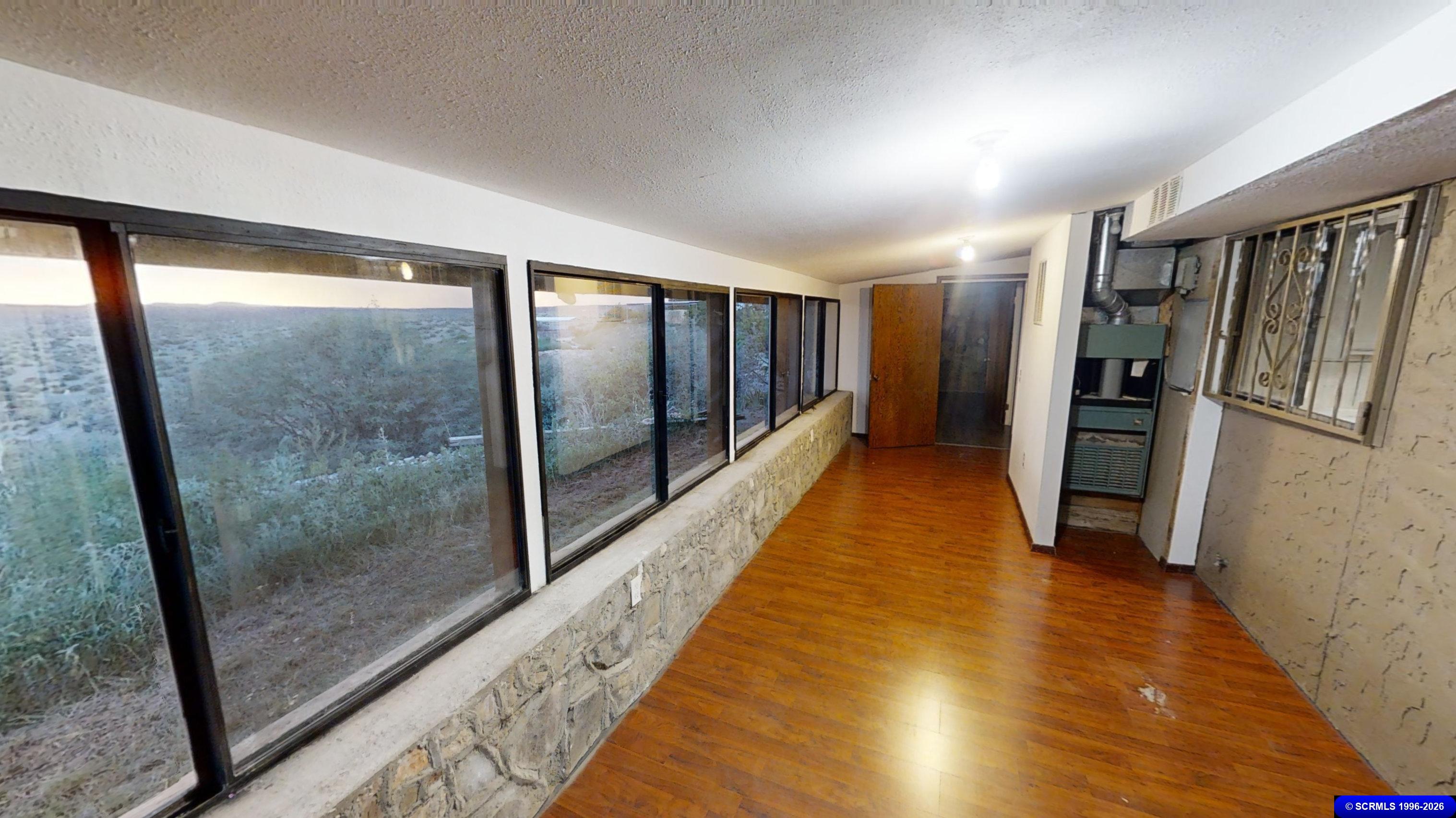 300 S Ridge Road, photograph 13