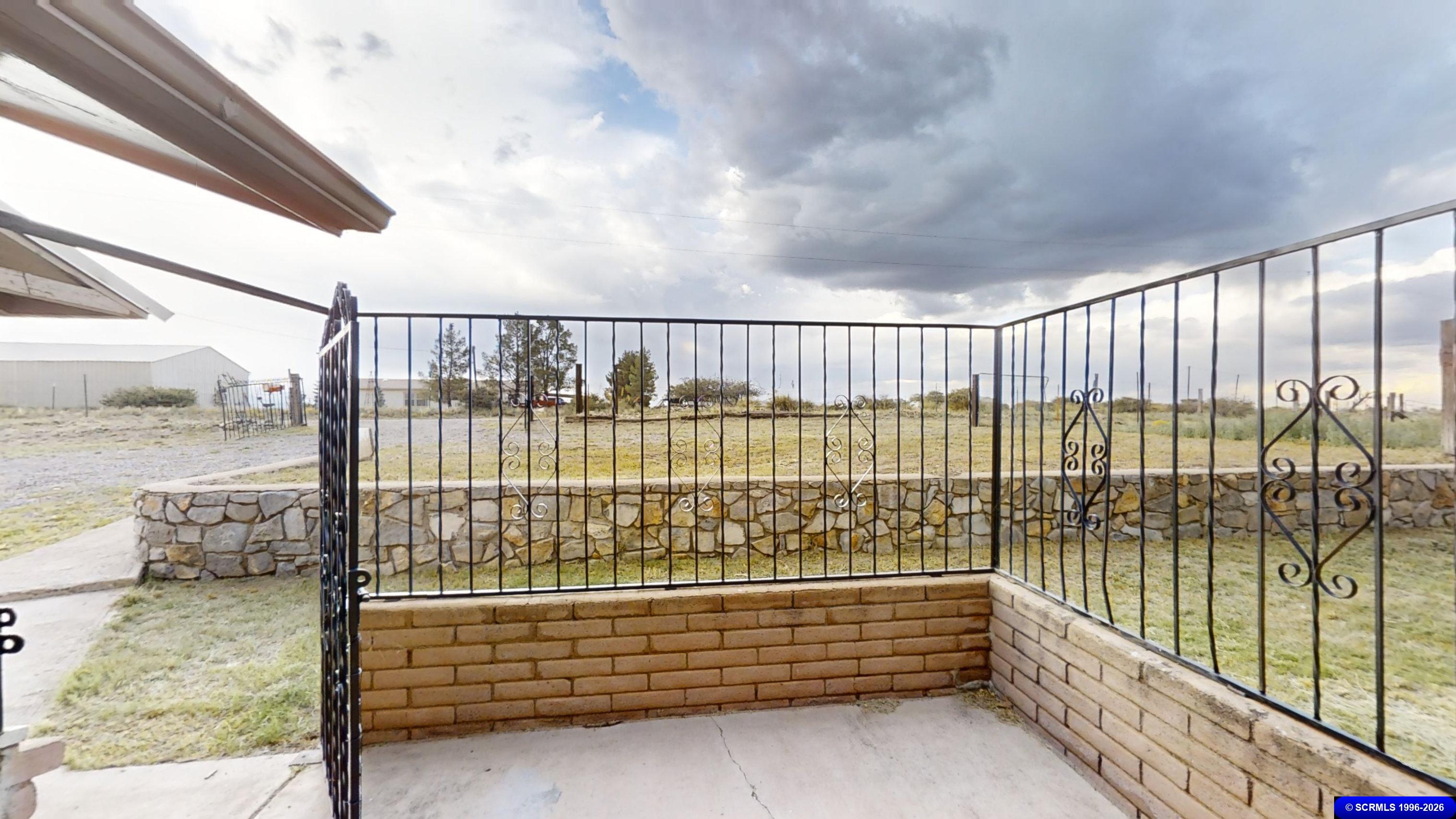 300 S Ridge Road, photograph 15