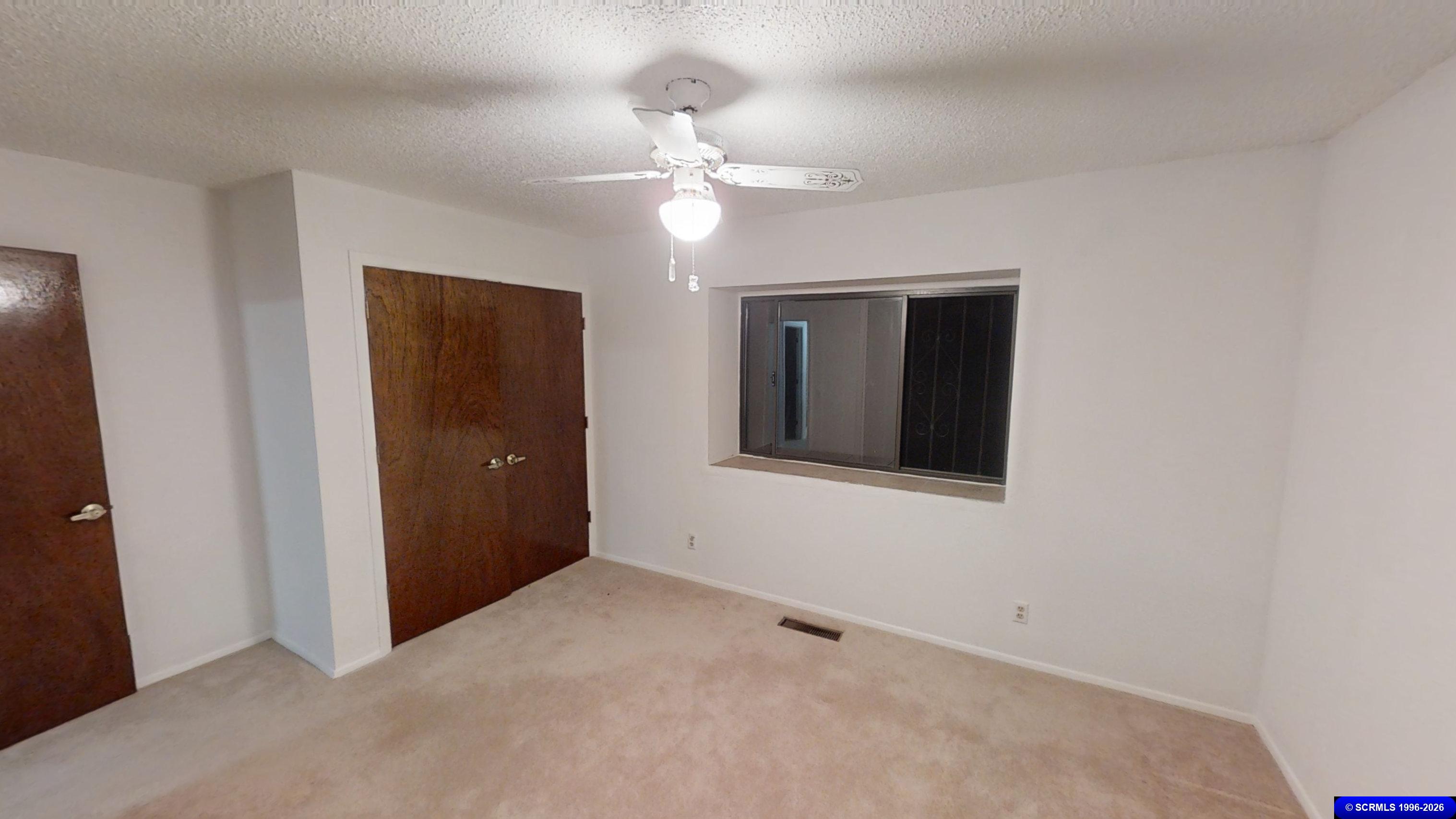 300 S Ridge Road, photograph 12