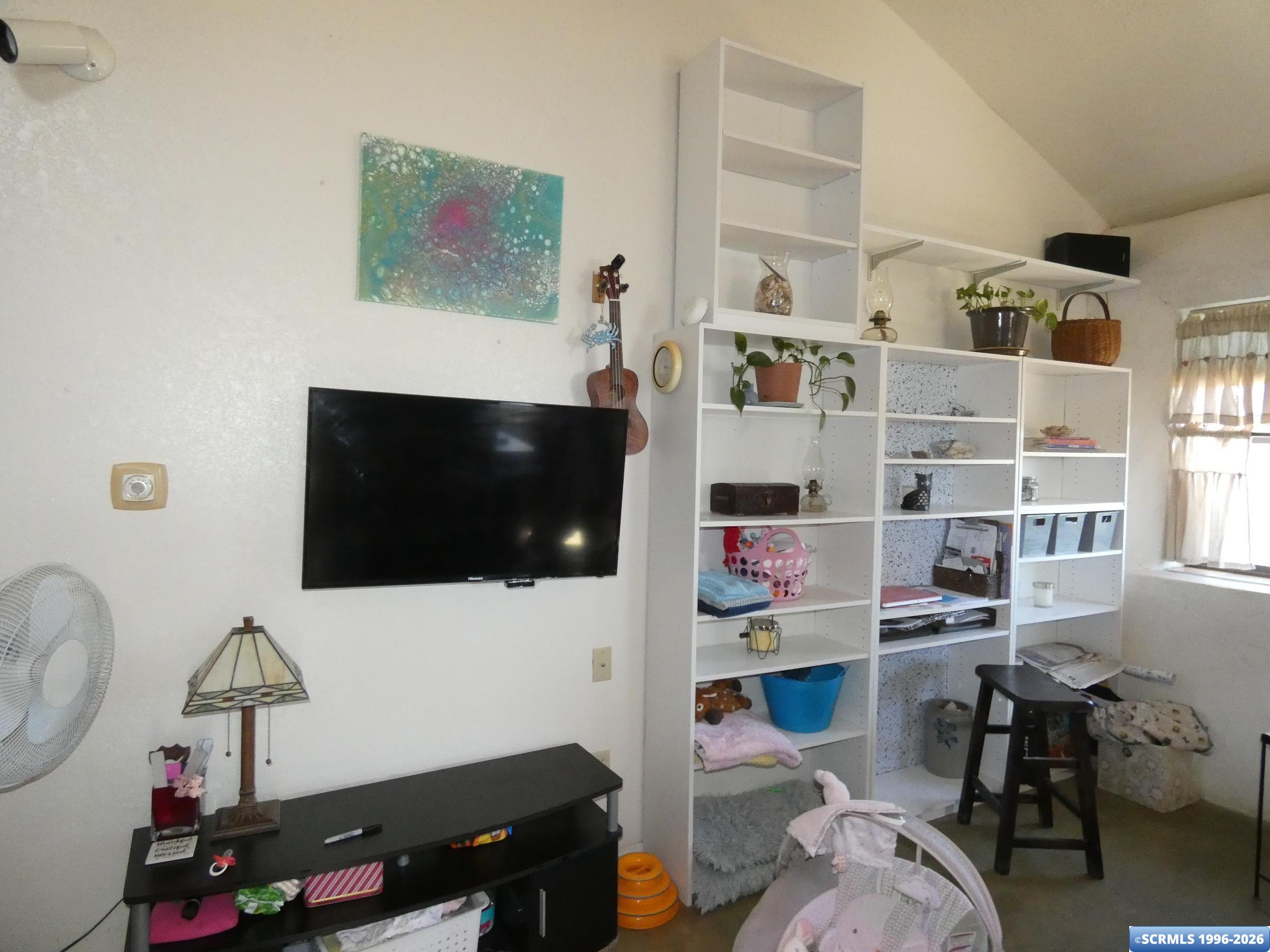 21 Logan, photograph 20