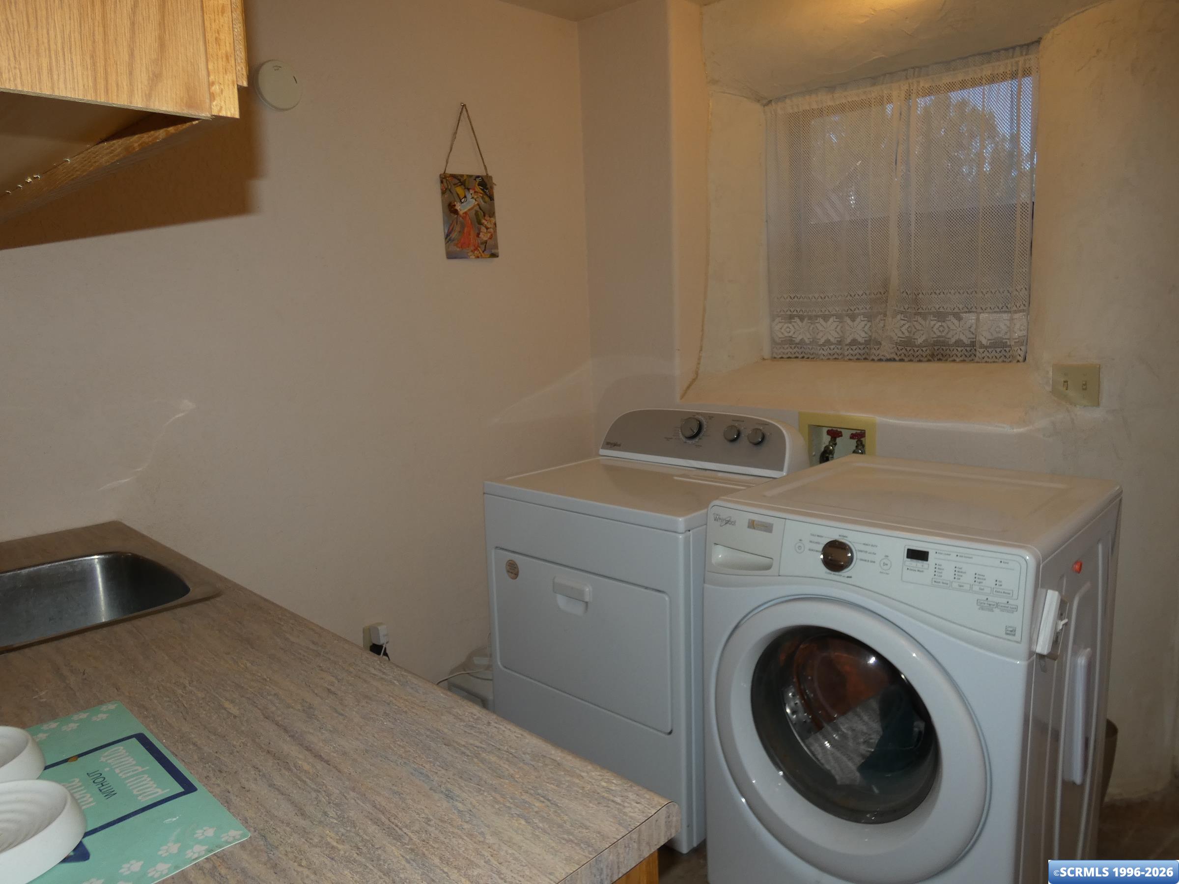 21 Logan, photograph 16