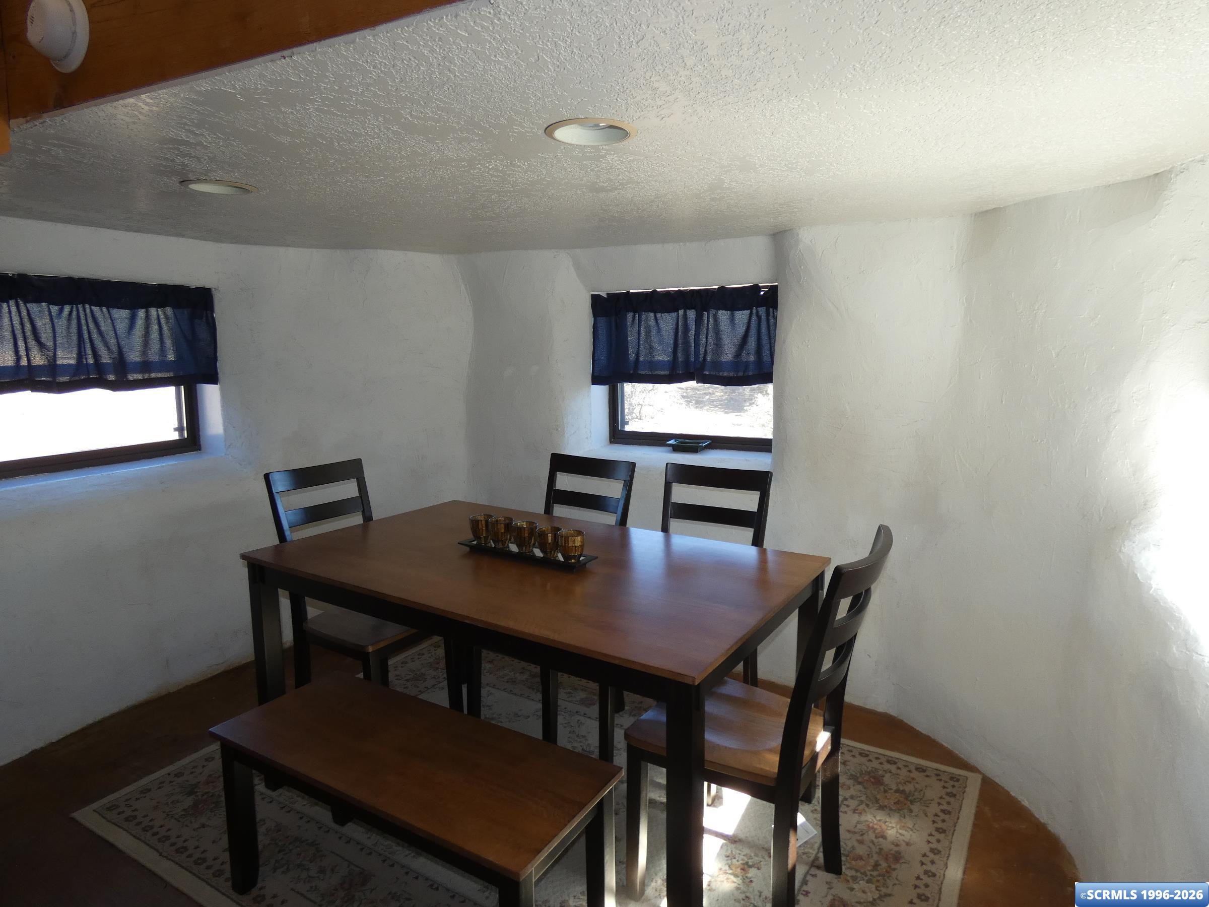 21 Logan, photograph 9