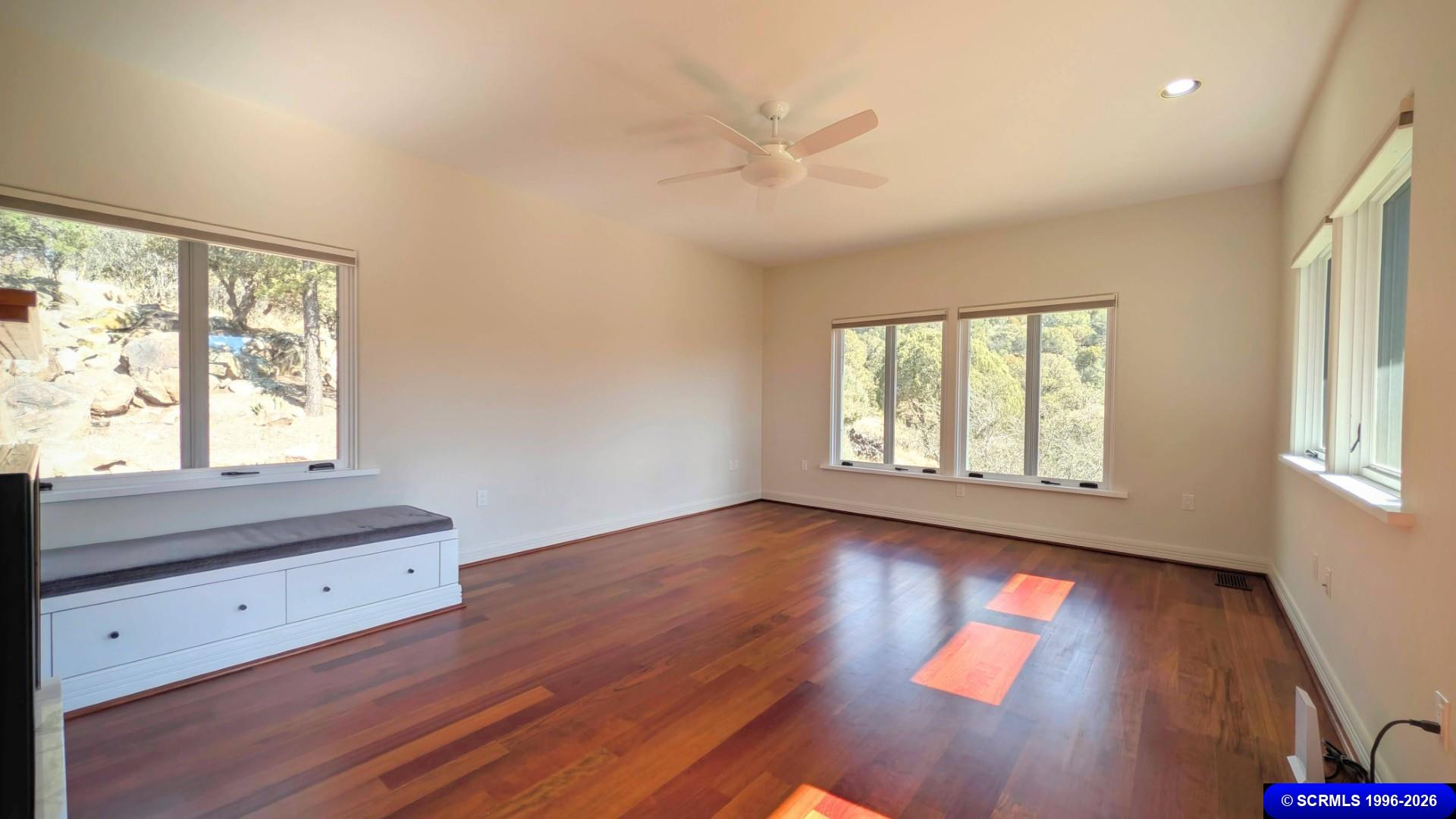 16 Chimboraza Point, photograph 12