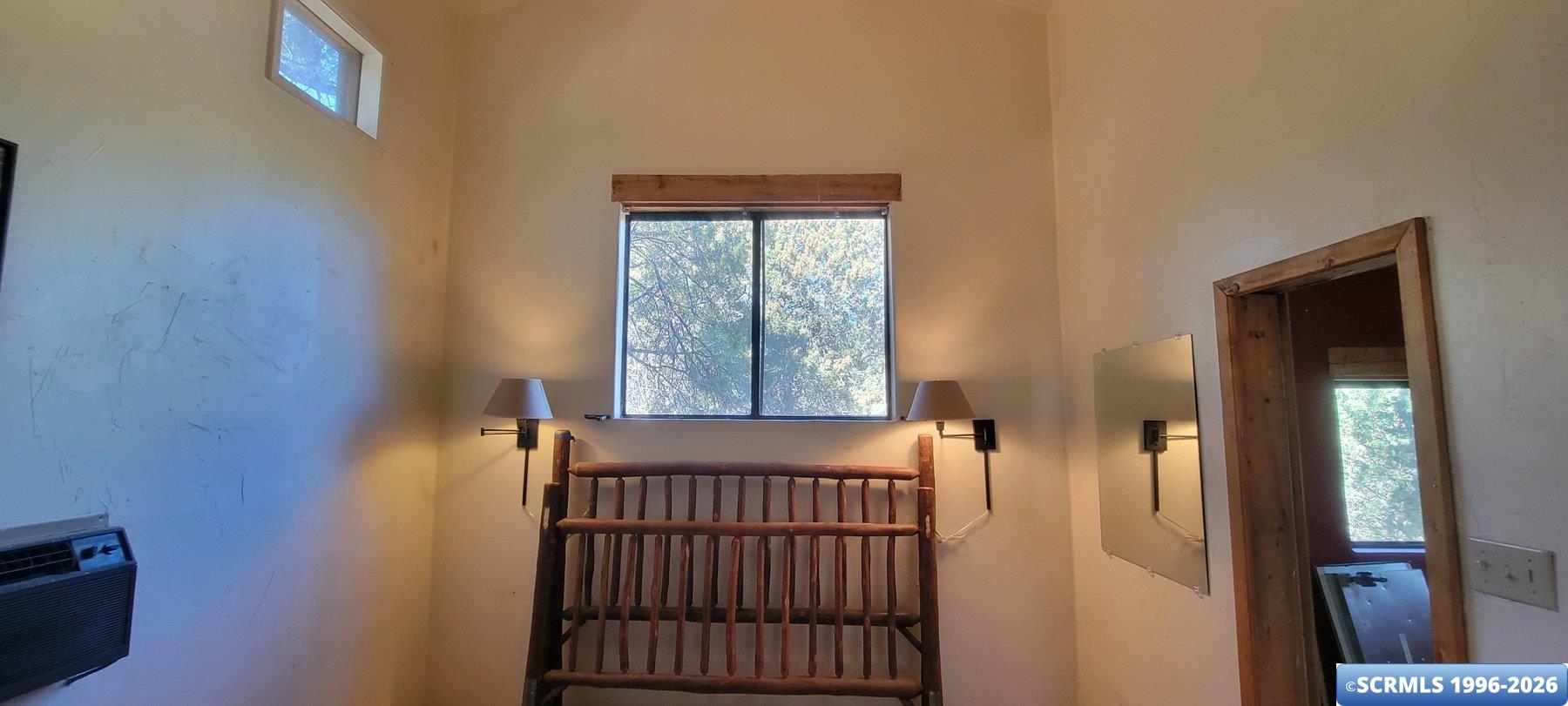 29 MAIN Street, photograph 32