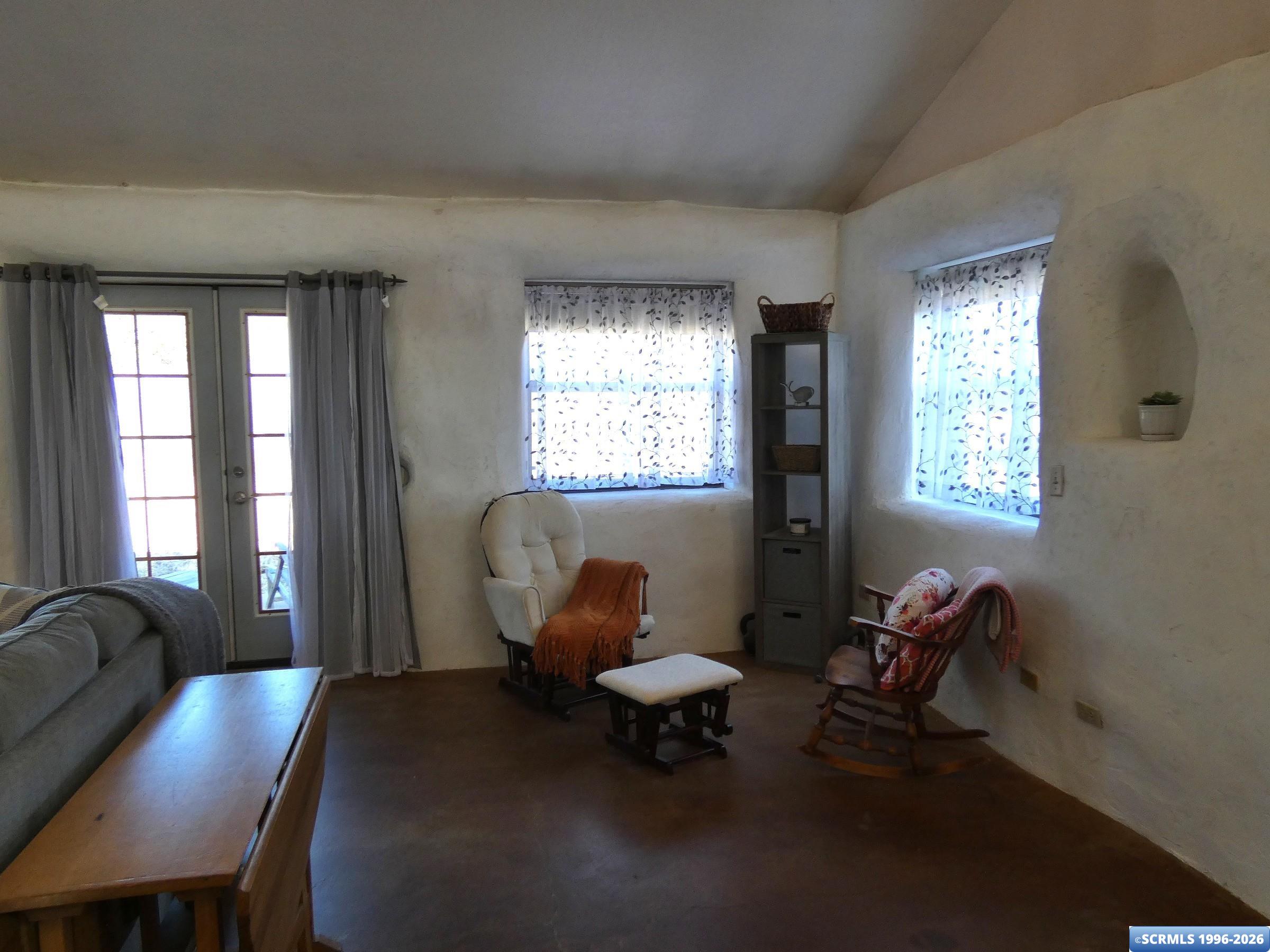 21 Logan, photograph 25