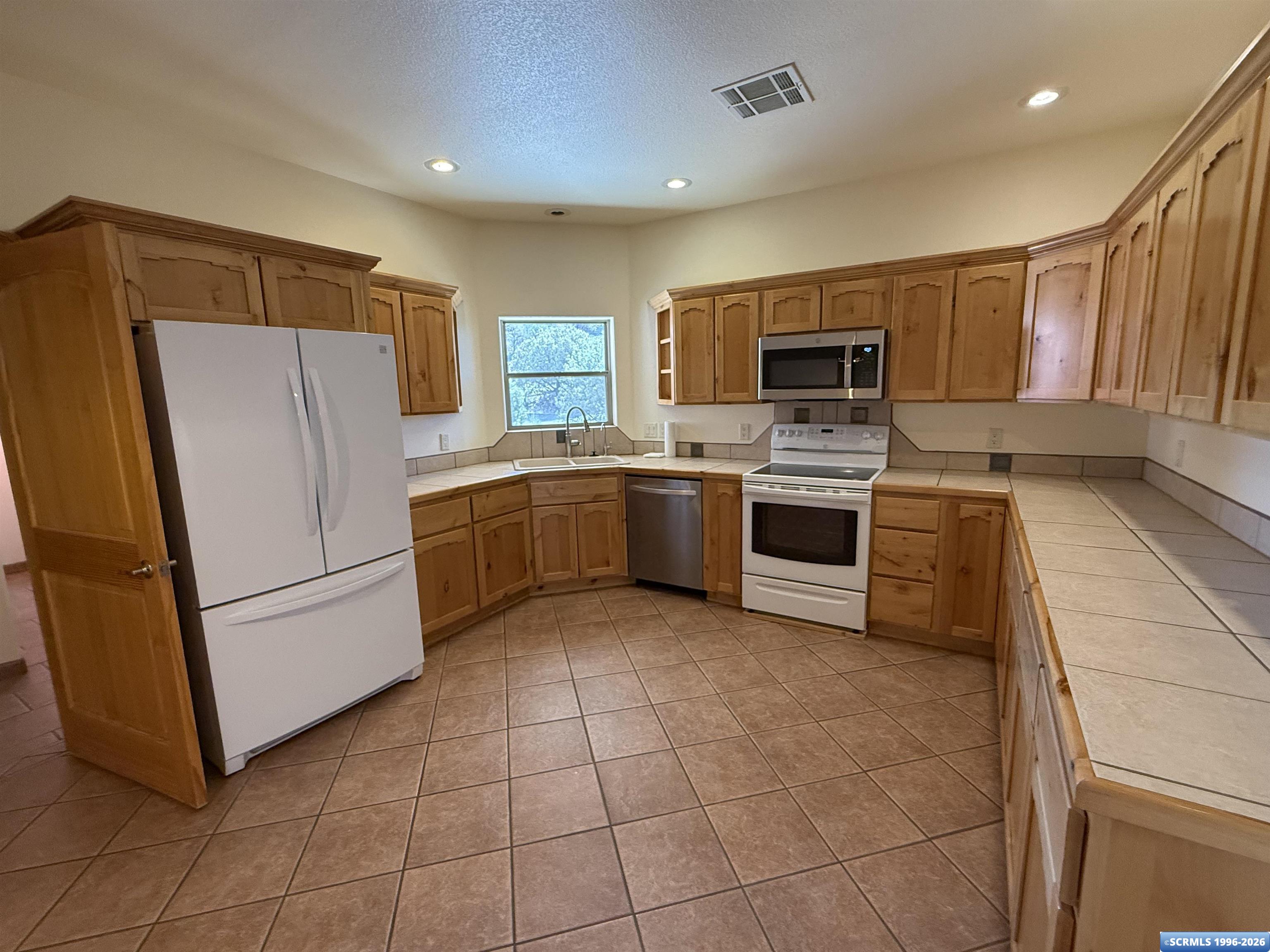 4563 N Grandview, photograph 22
