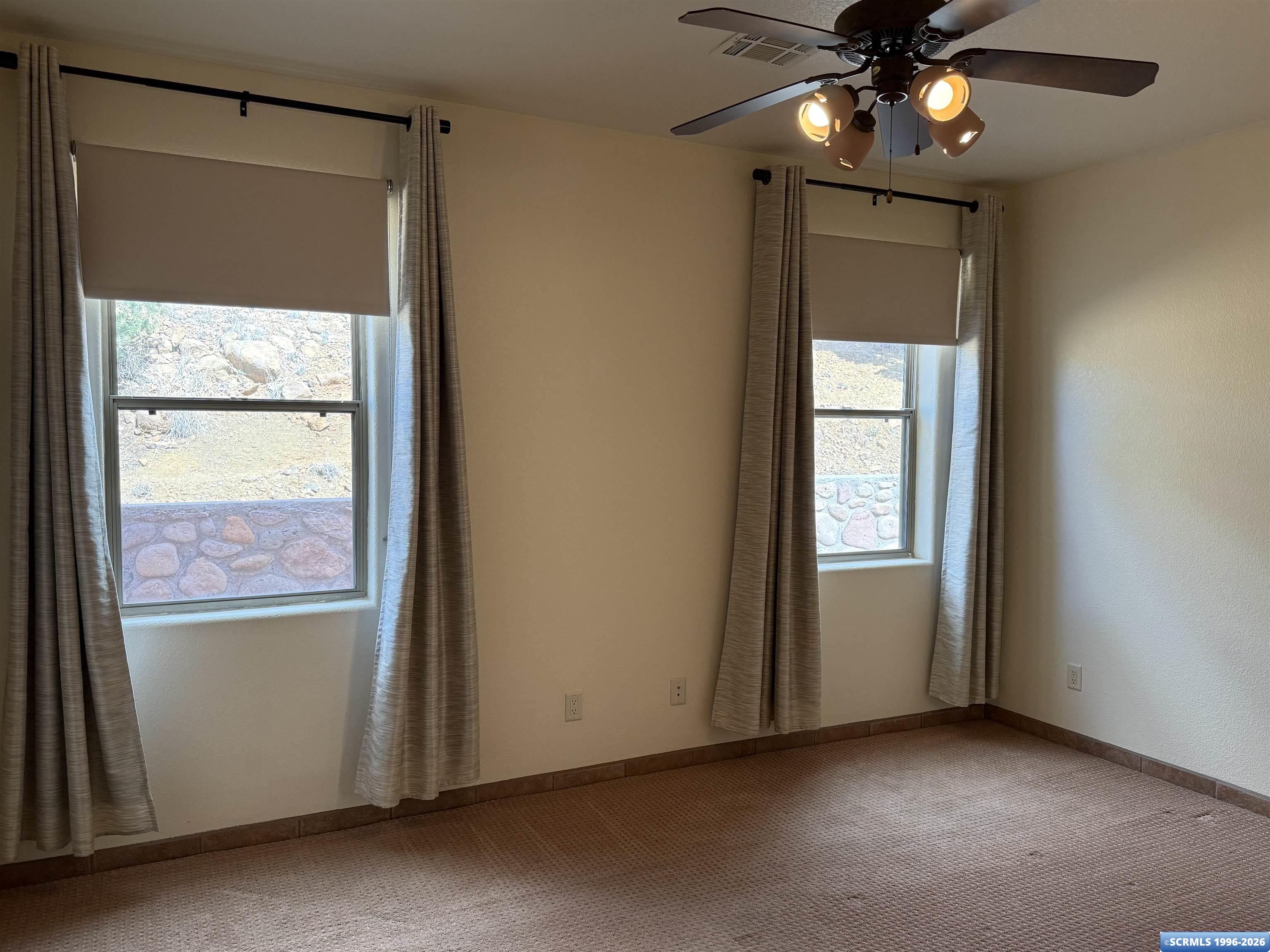 4563 N Grandview, photograph 37