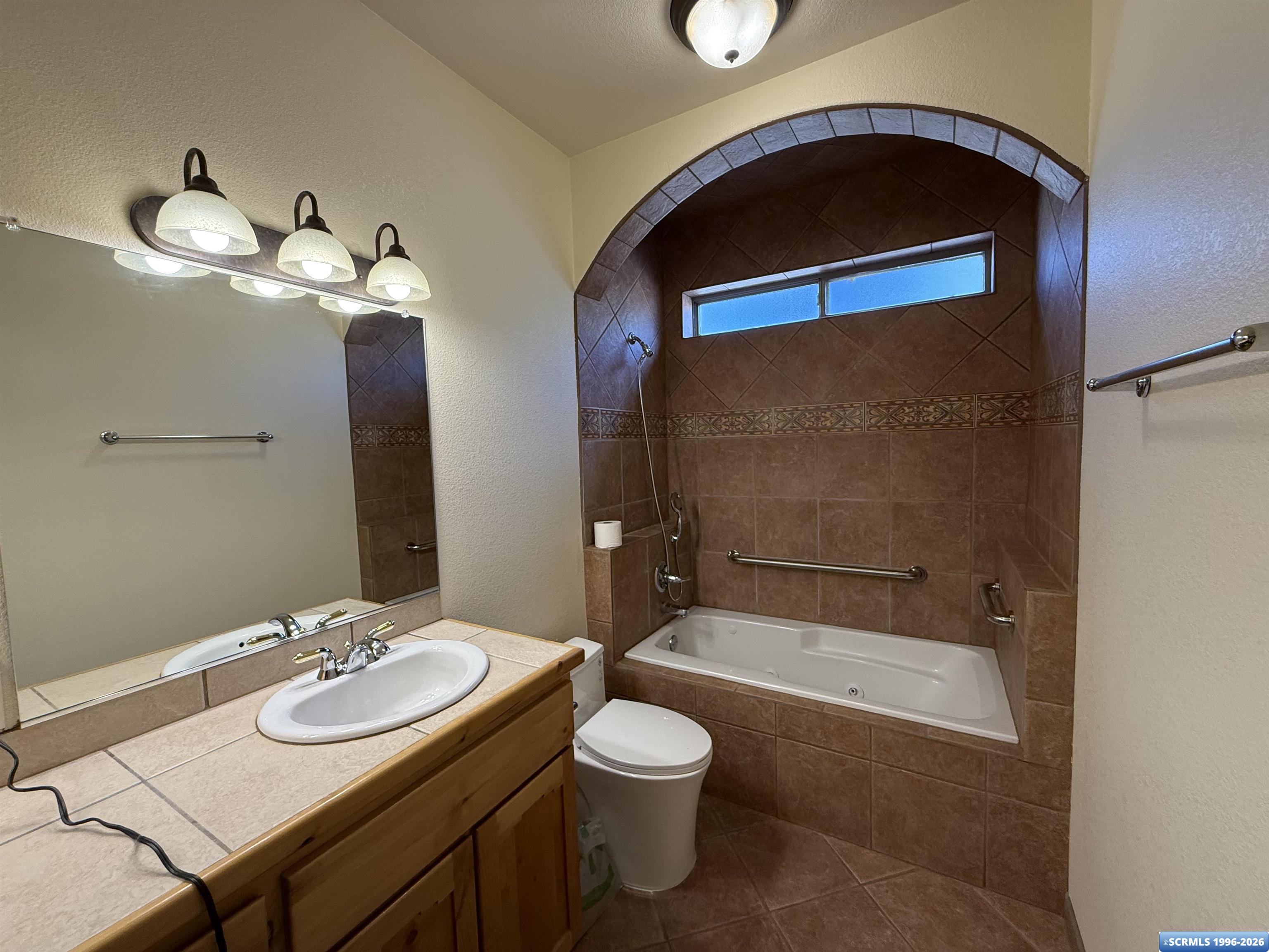 4563 N Grandview, photograph 40