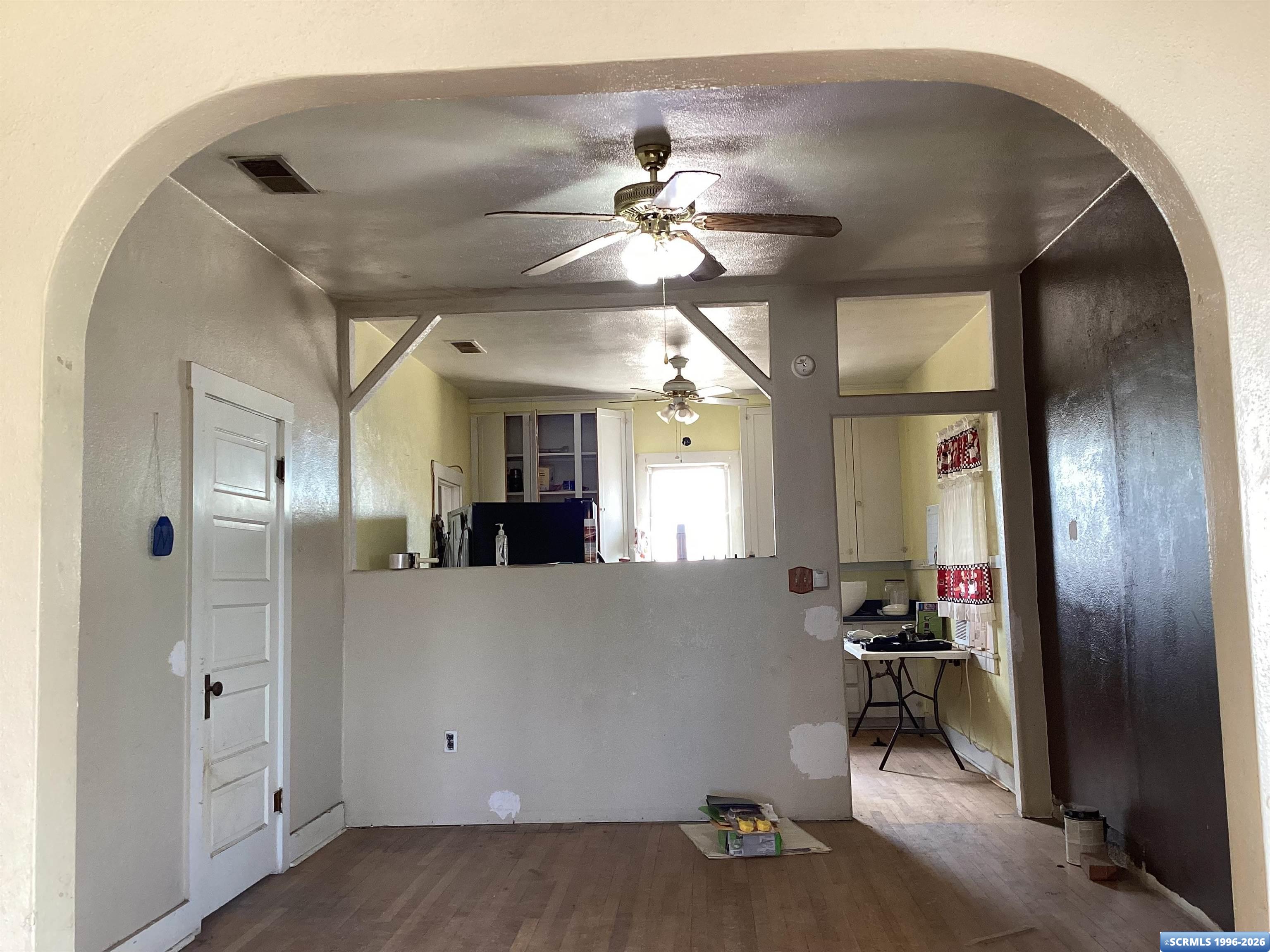 203 Romero Avenue, photograph 8