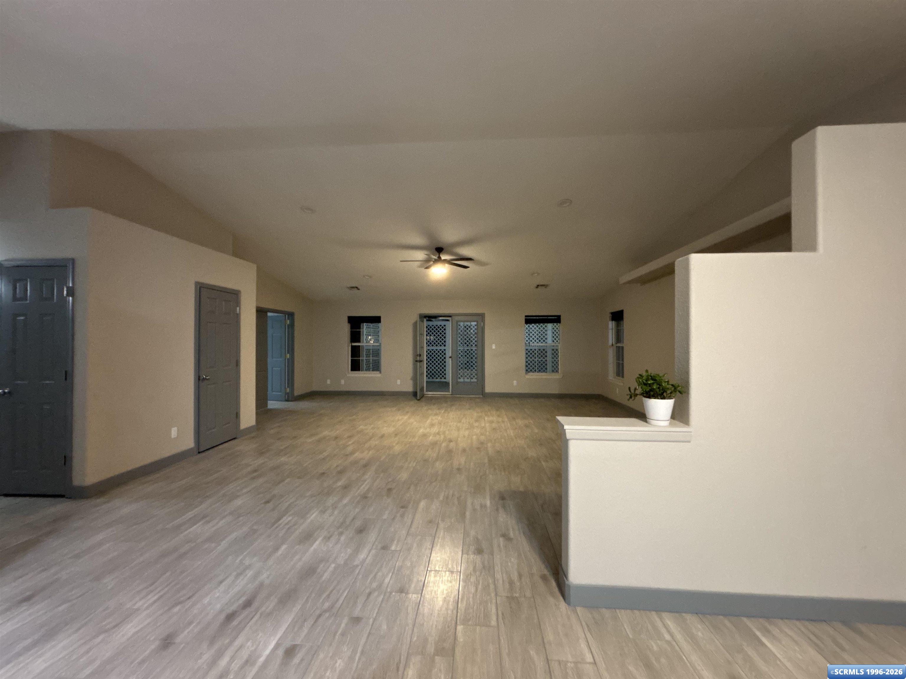 2411 Todd Circle, photograph 4