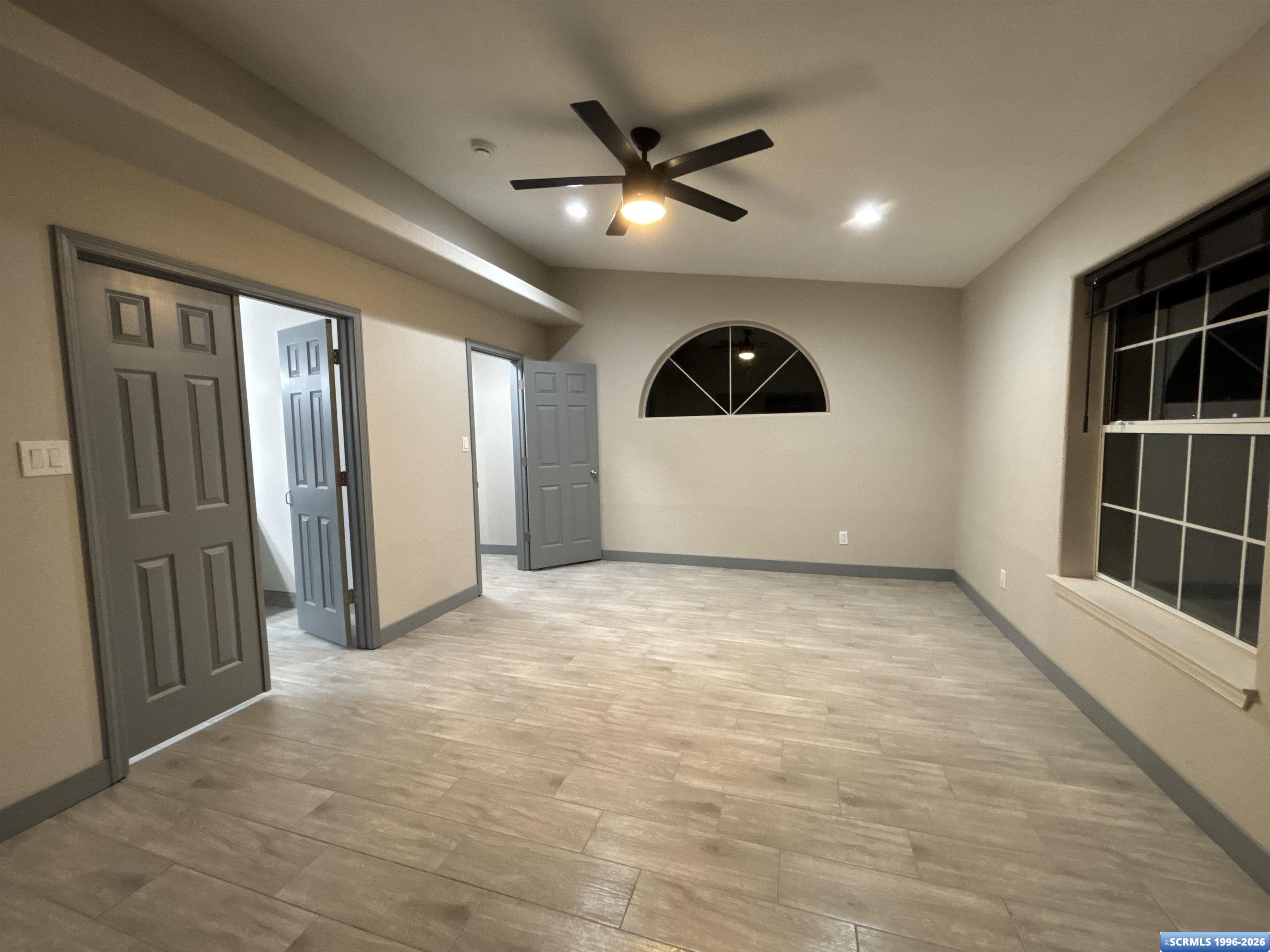 2411 Todd Circle, photograph 6