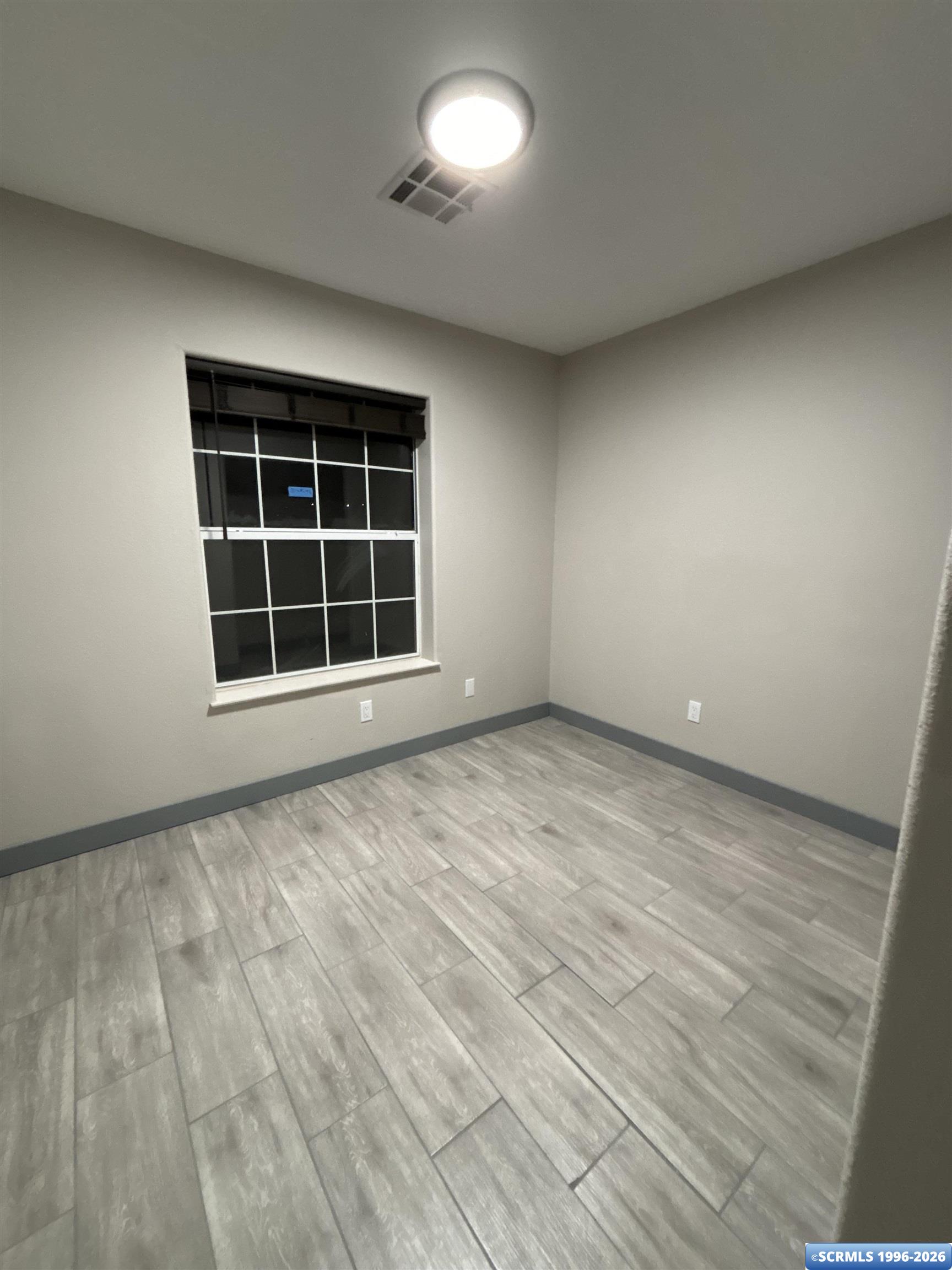 2411 Todd Circle, photograph 9