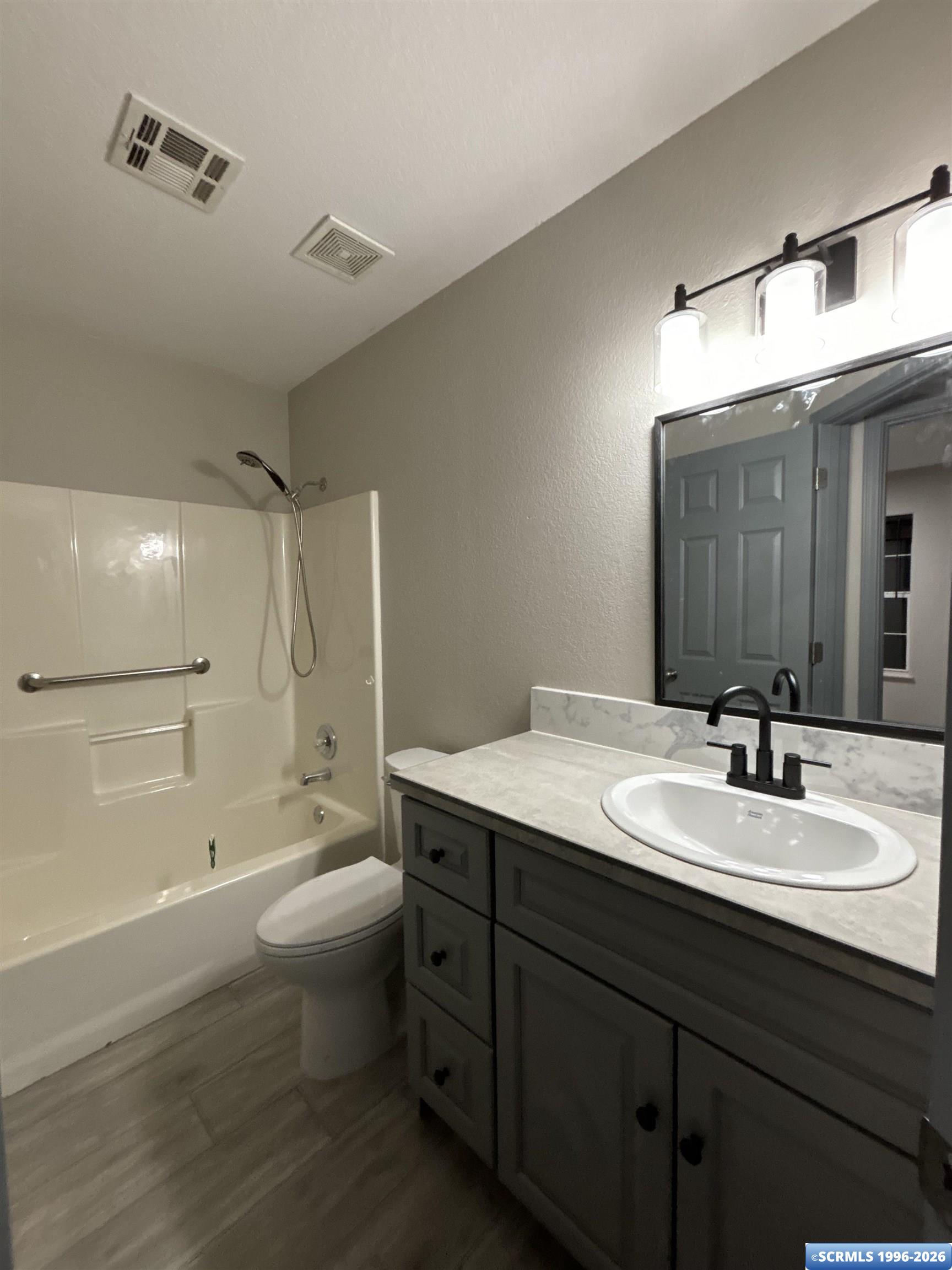 2411 Todd Circle, photograph 10