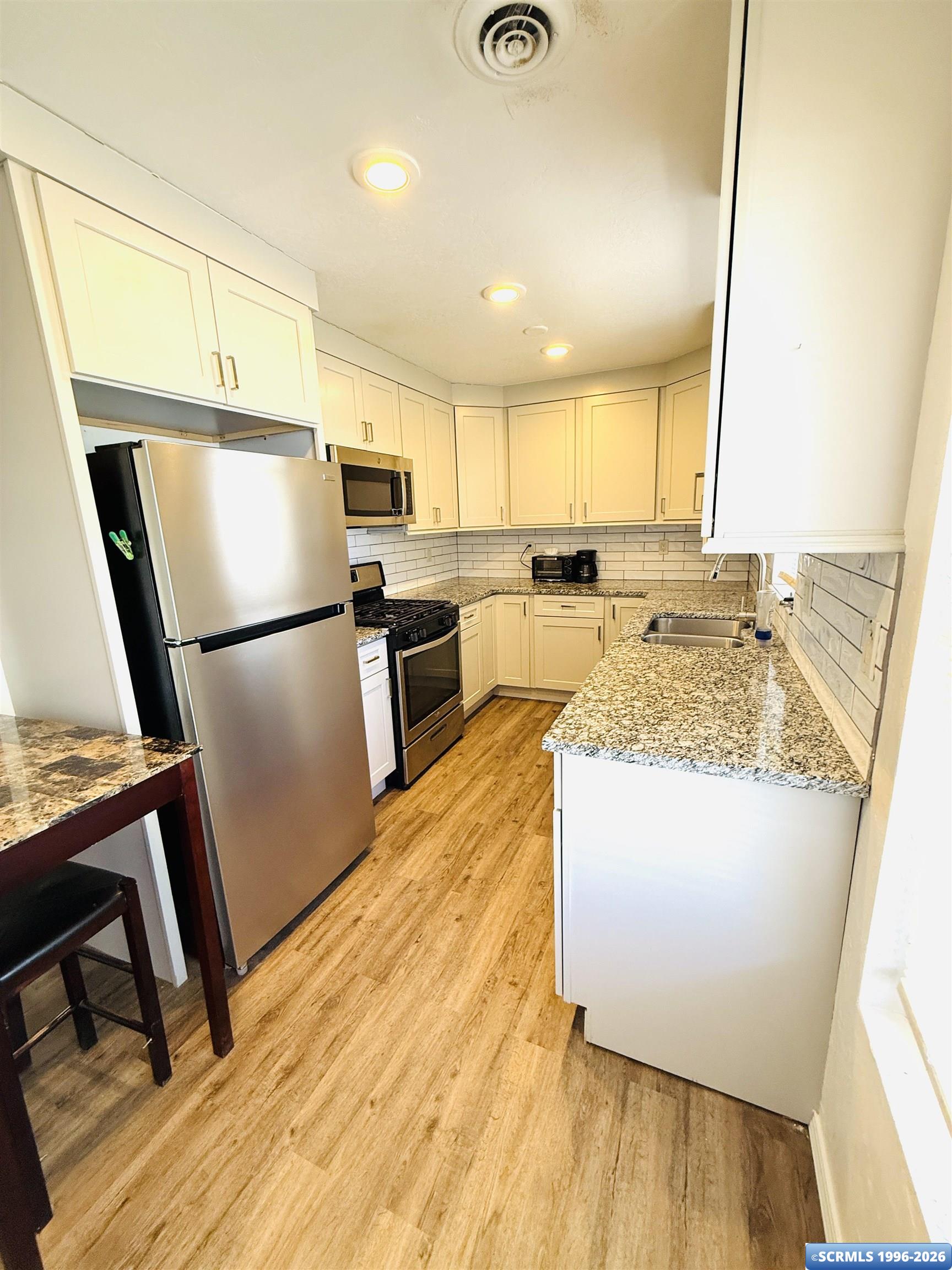 3841 N Huff, photograph 6