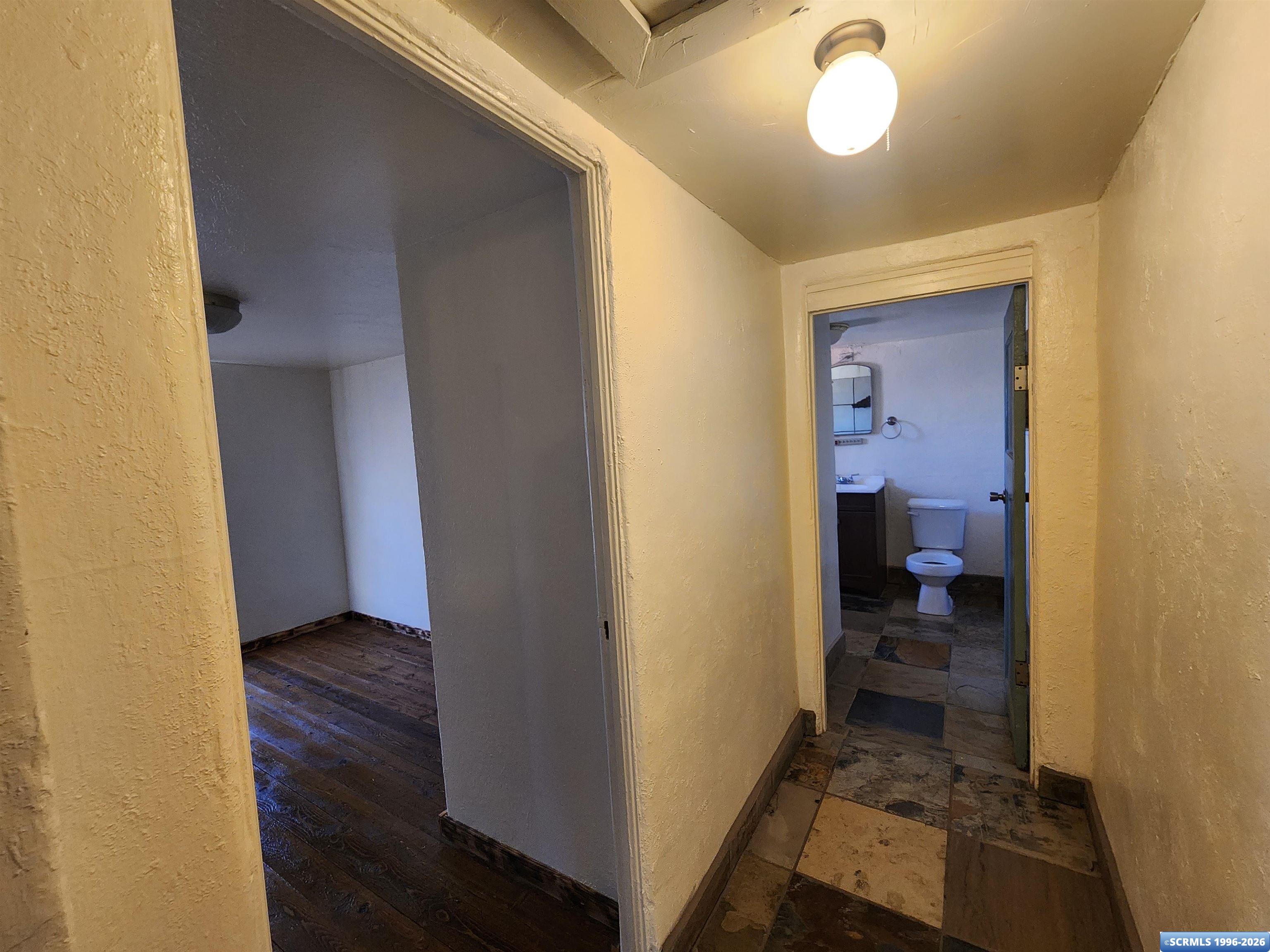 408 James Street, photograph 27