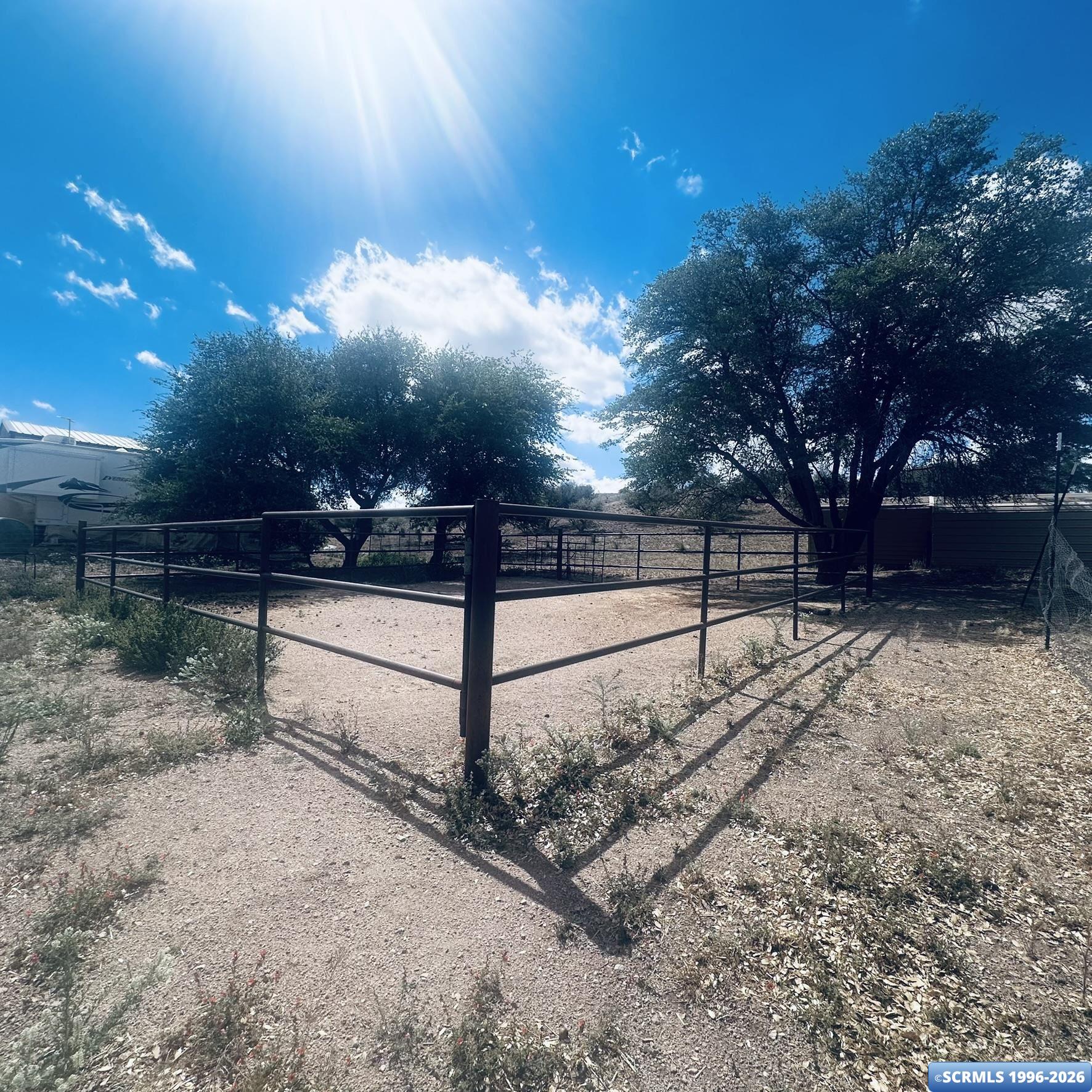 250 Salars Road, photograph 4
