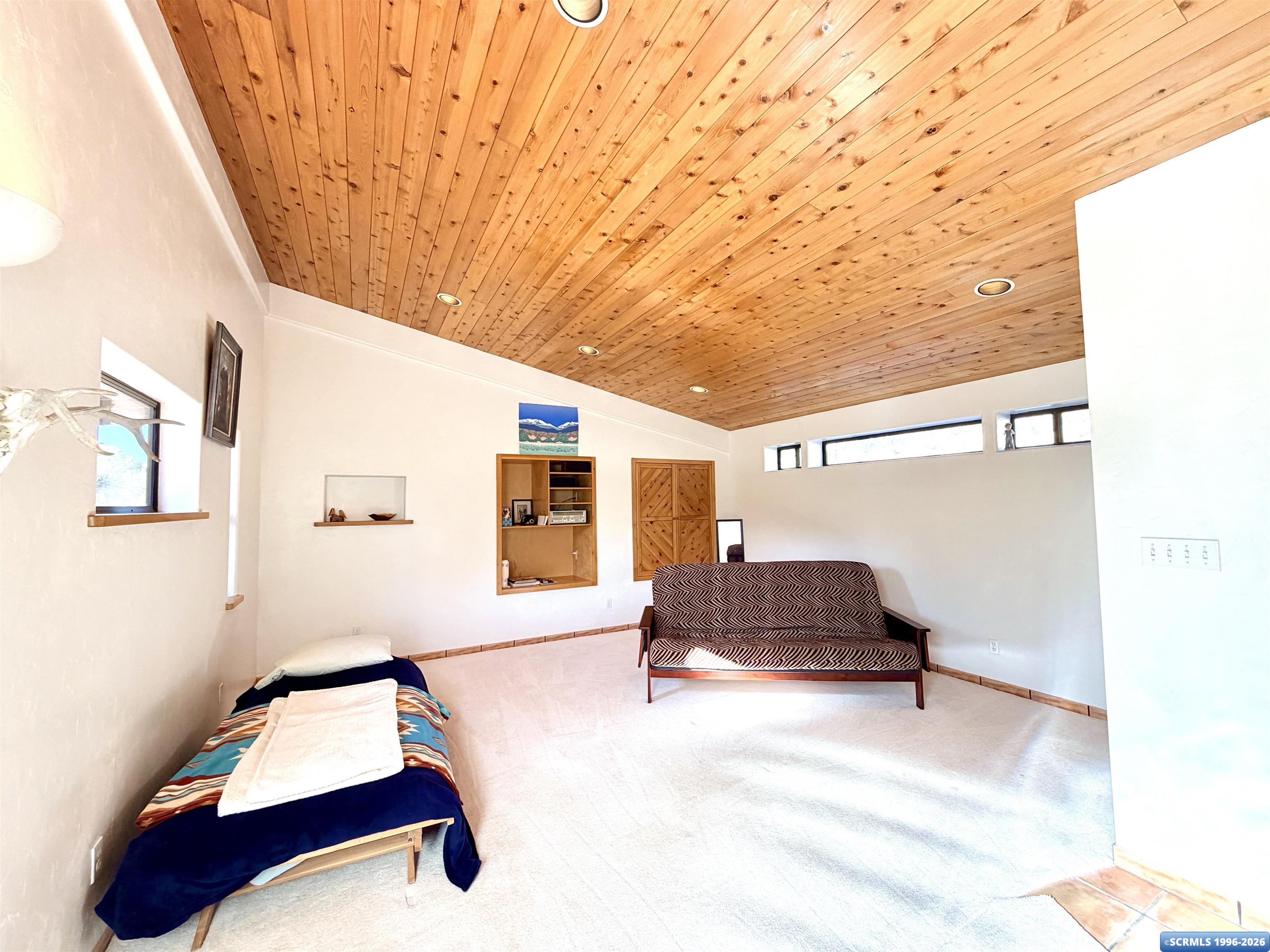 24 Amber Drive, photograph 43