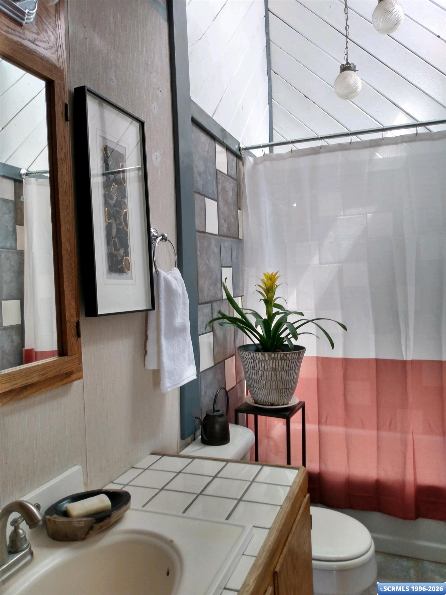 18 Shale Drive, photograph 15